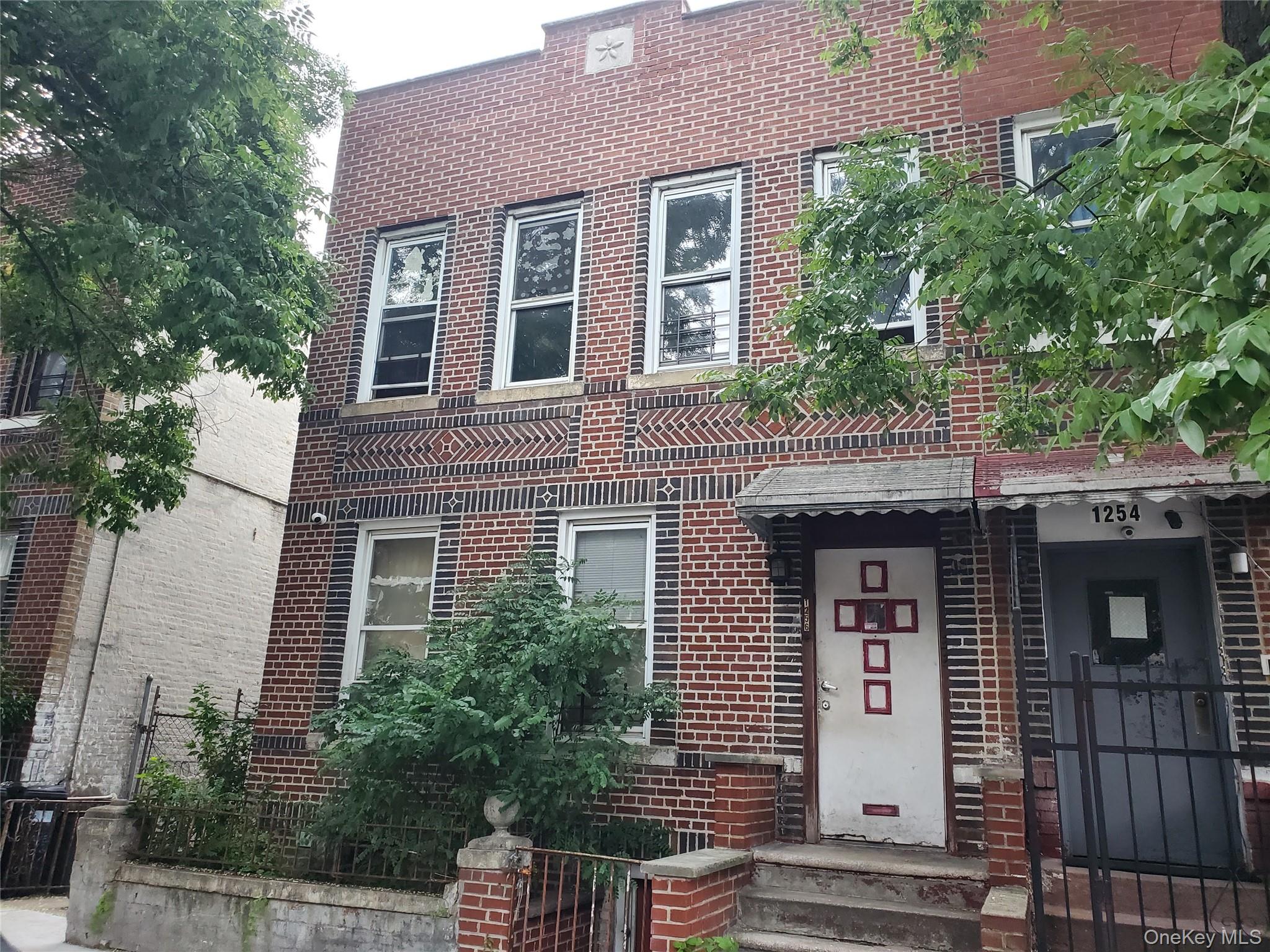 2nd image of 1256 Noble Ave, New York, NY 10472 | MLS# 1033470