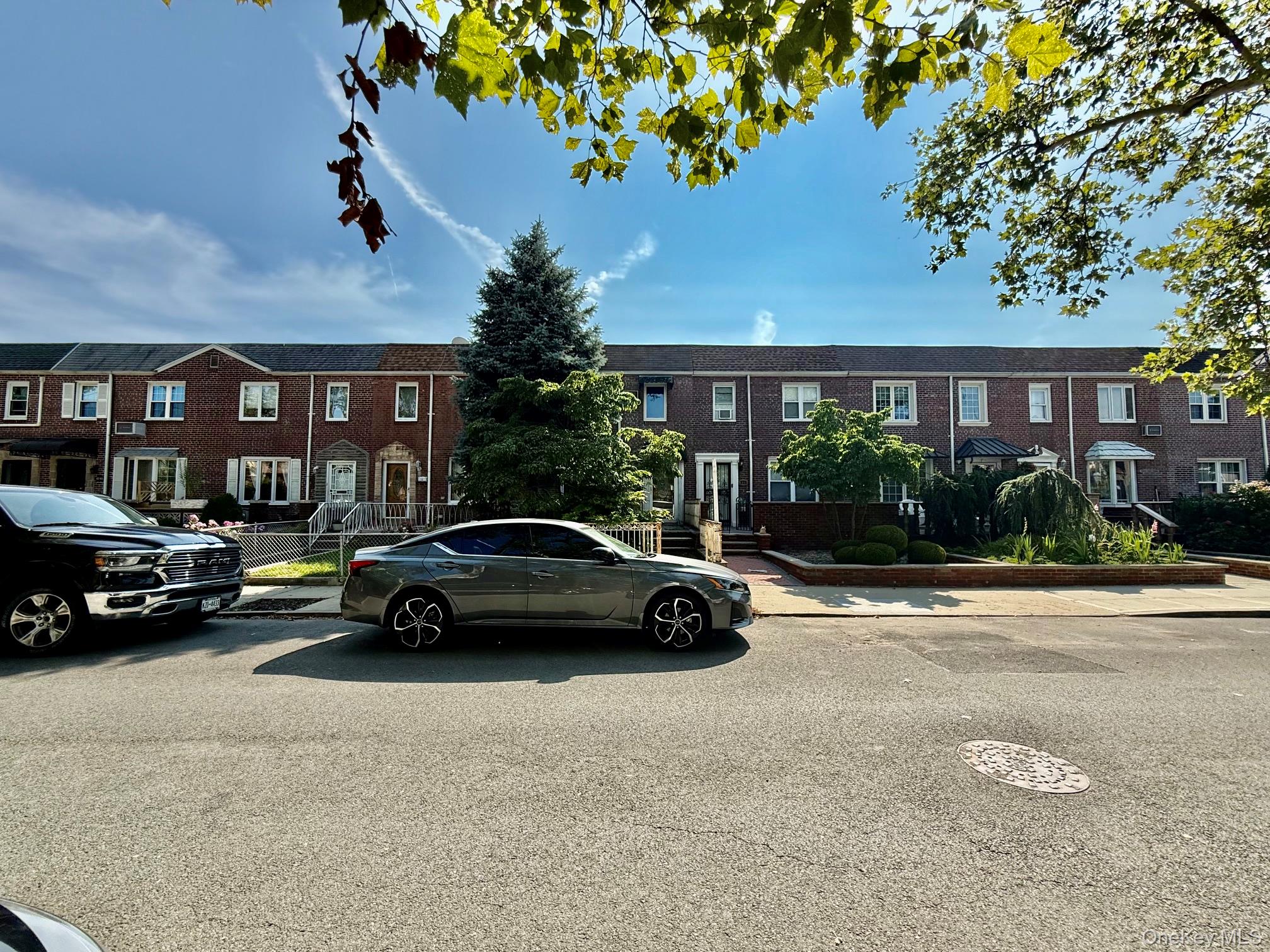 18th image of 6354 77th St, New York, NY 11379 | MLS# 1033487