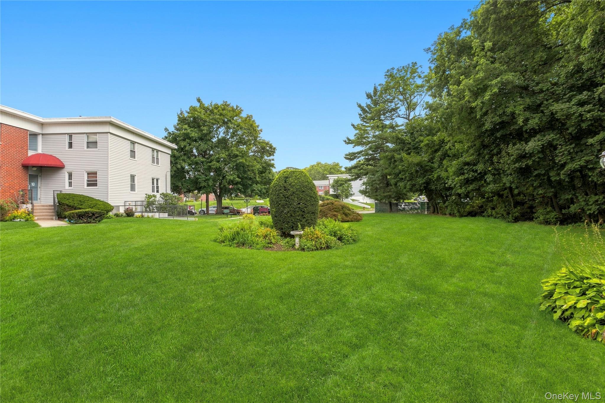 4th image of 2 Winchester Ave, Yonkers, NY 10701