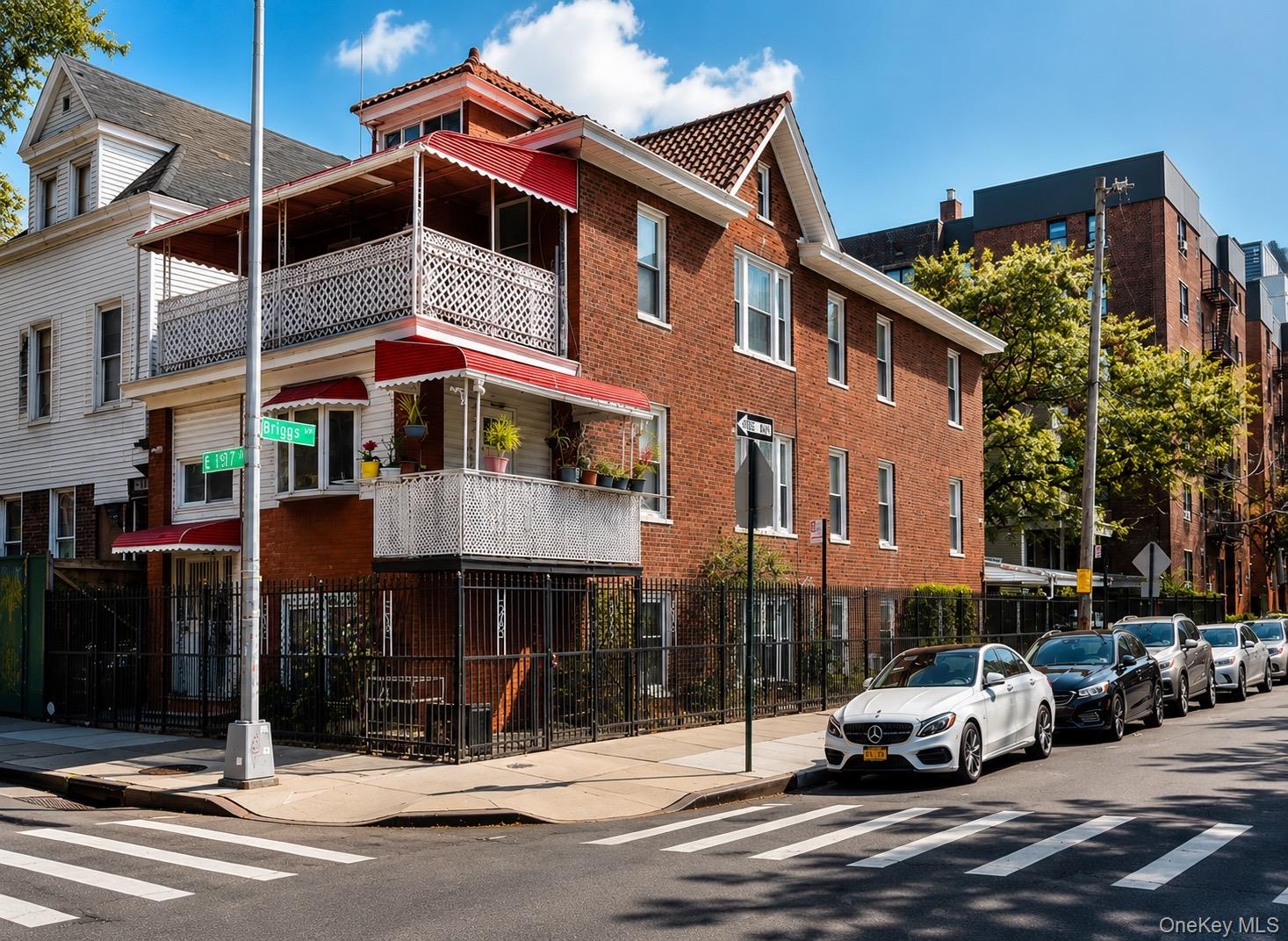 1st image of 260 E 197th St, New York, NY 10458 | MLS# 1033534