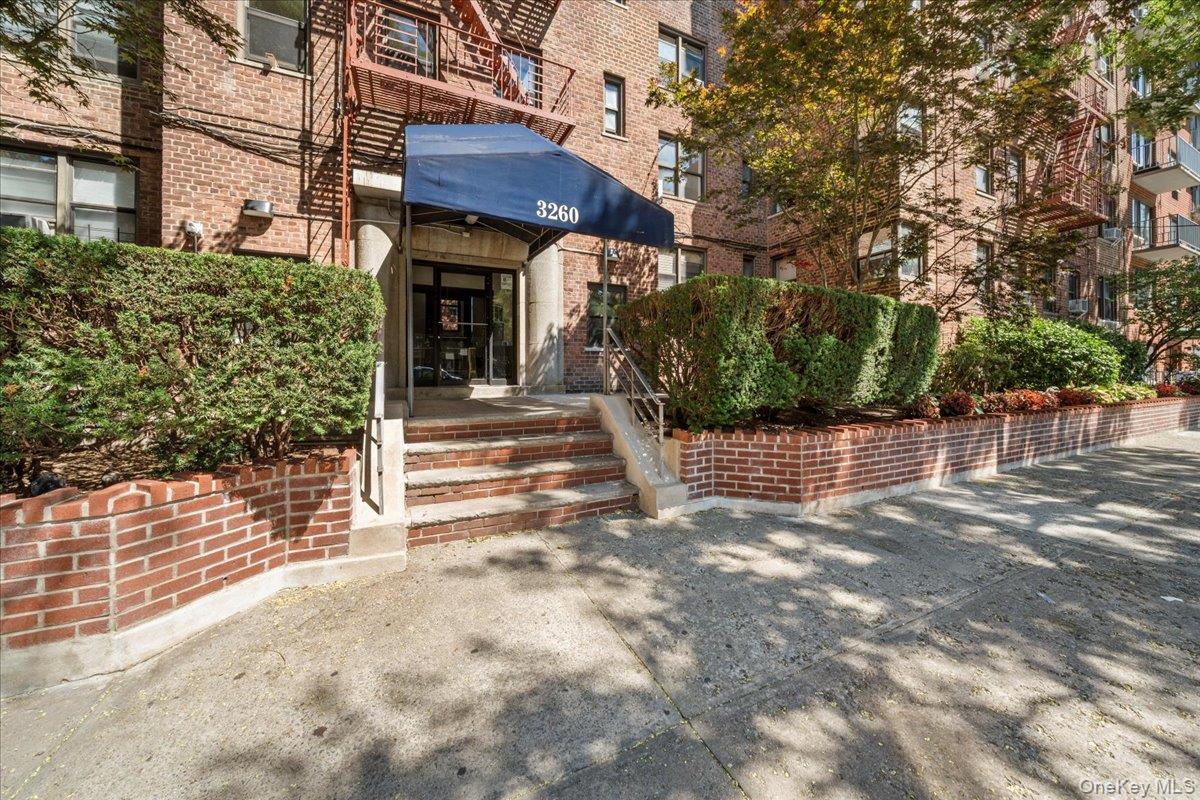 2nd image of 3260 Netherland Ave #6E, New York, NY 10463 | MLS# 1033573