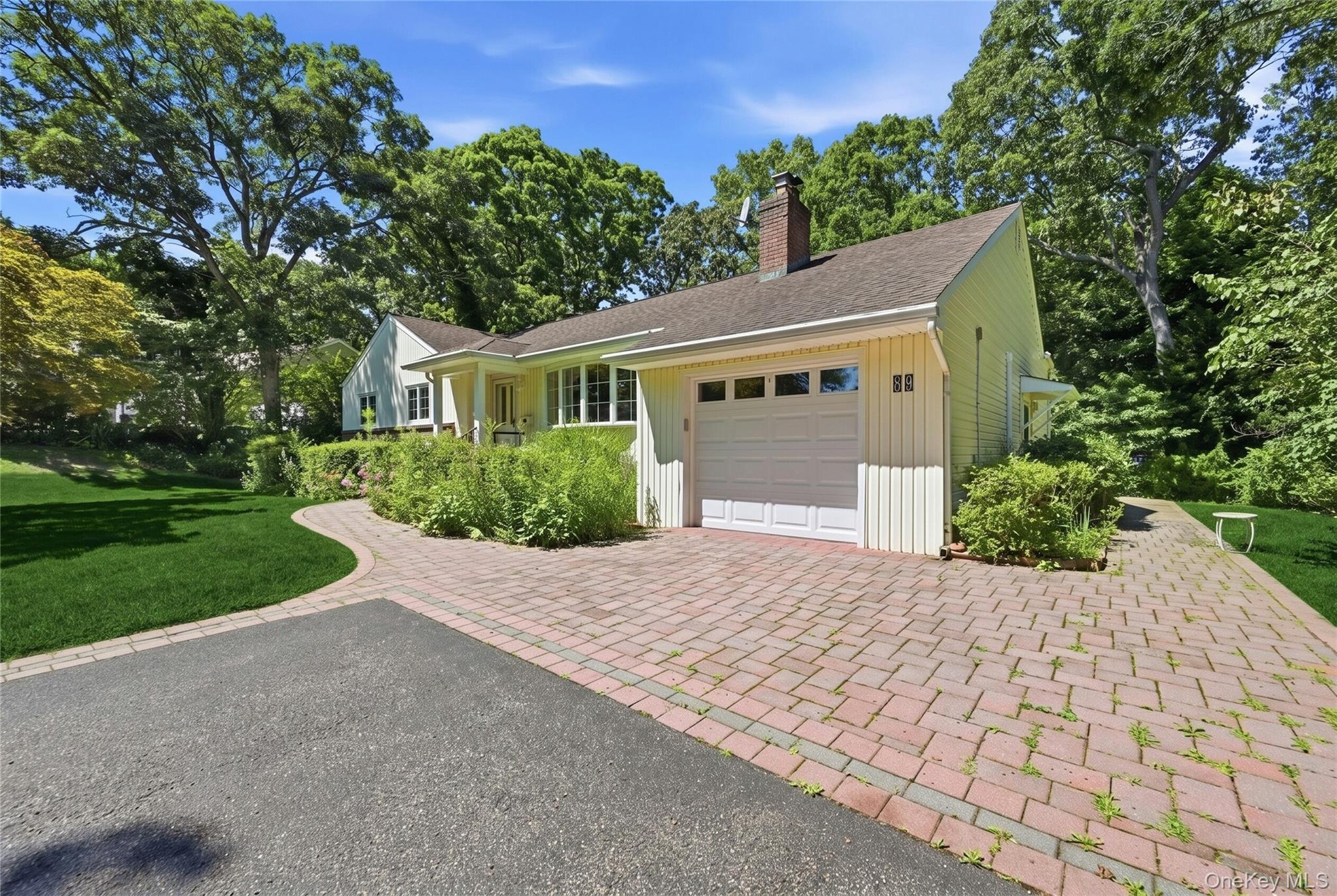 2nd image of 89 Burton Ln, Huntington, NY 11725 | MLS# 1033579