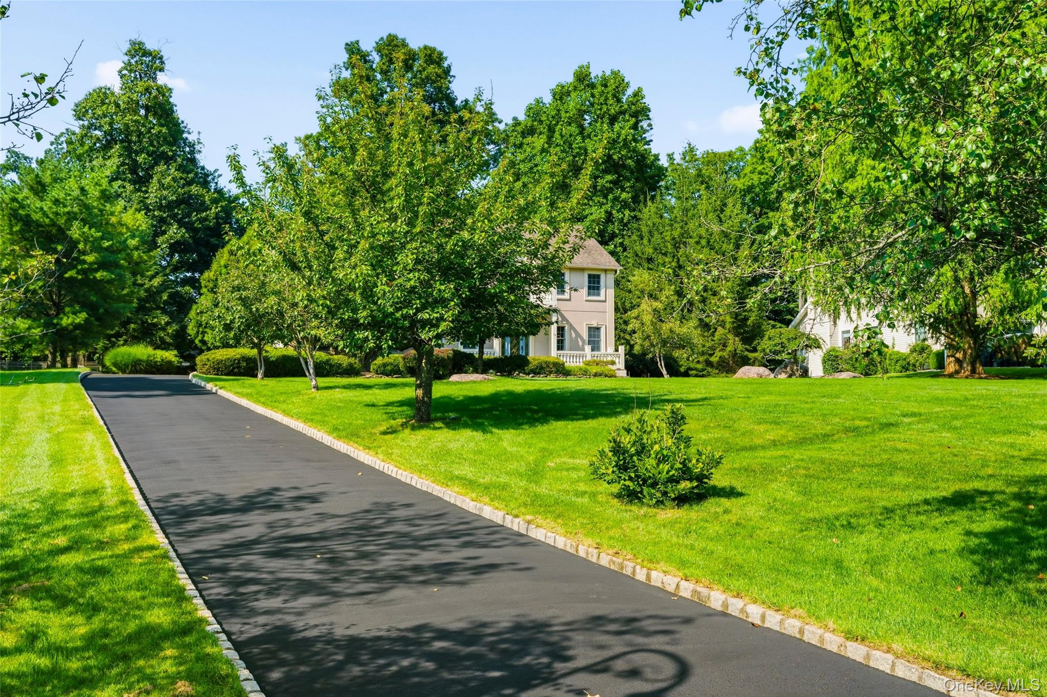 2nd image of 58 Greenwich Ave, Woodbury, NY 10917 | MLS# 1033613