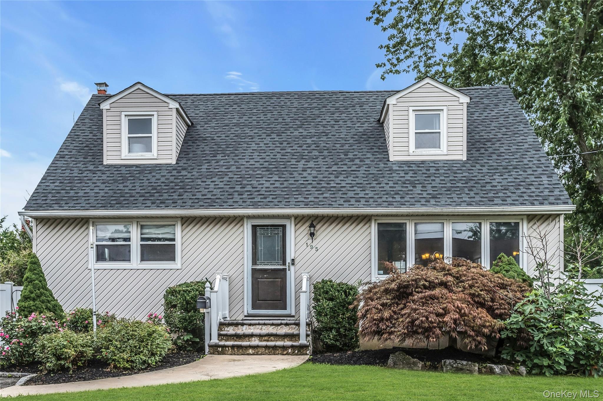 2nd image of 195 Nims Ave, West Babylon, NY 11704 | MLS# 1033620