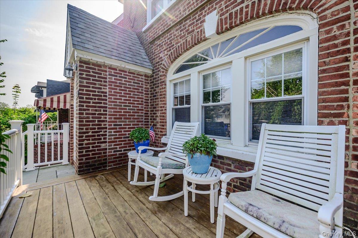3rd image of 516 W Market St, Long Beach, NY 11561 | MLS# 1033697