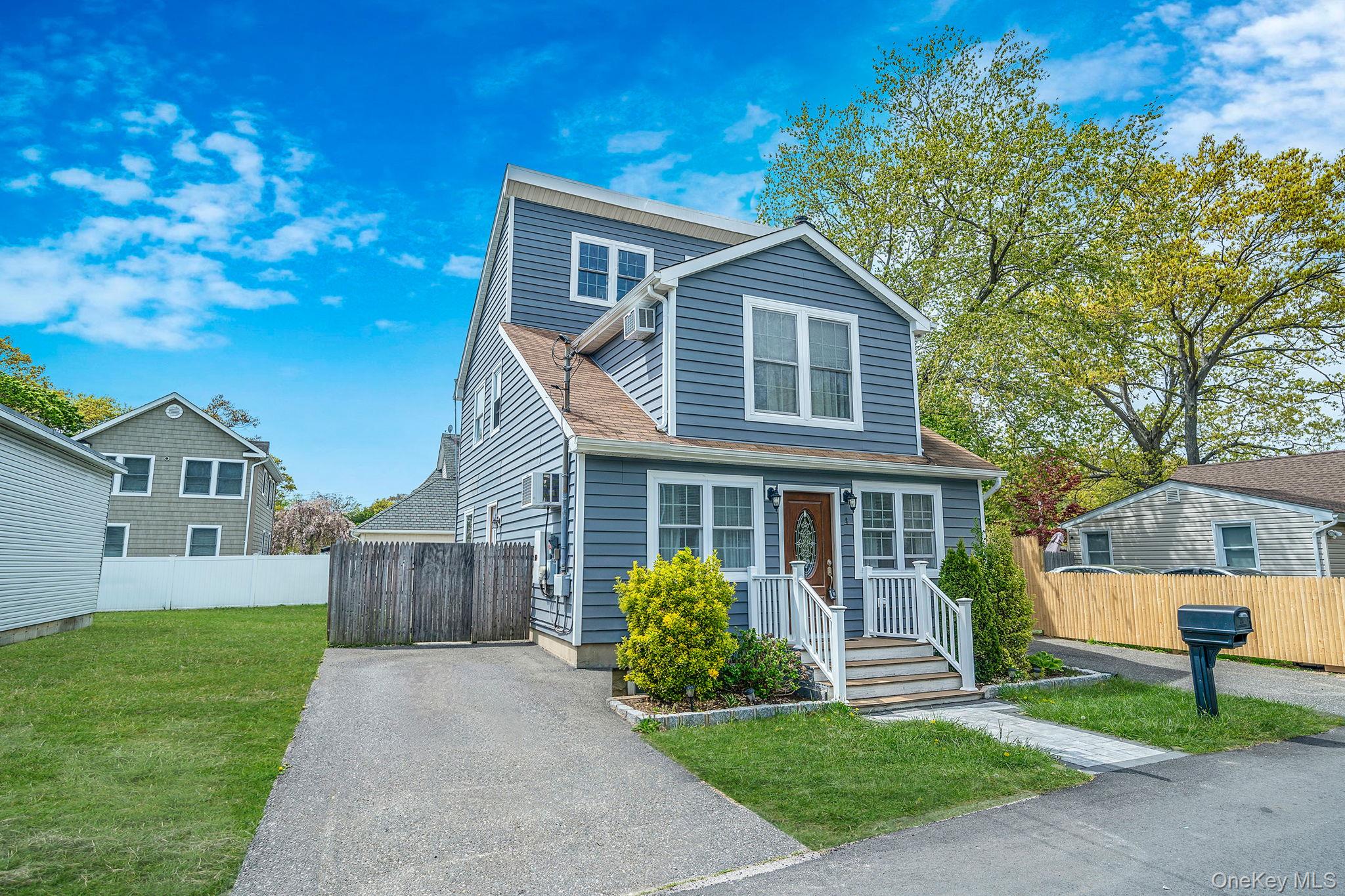 2nd image of 4 Morgan Ave, Brookhaven, NY 11776 | MLS# 1033699
