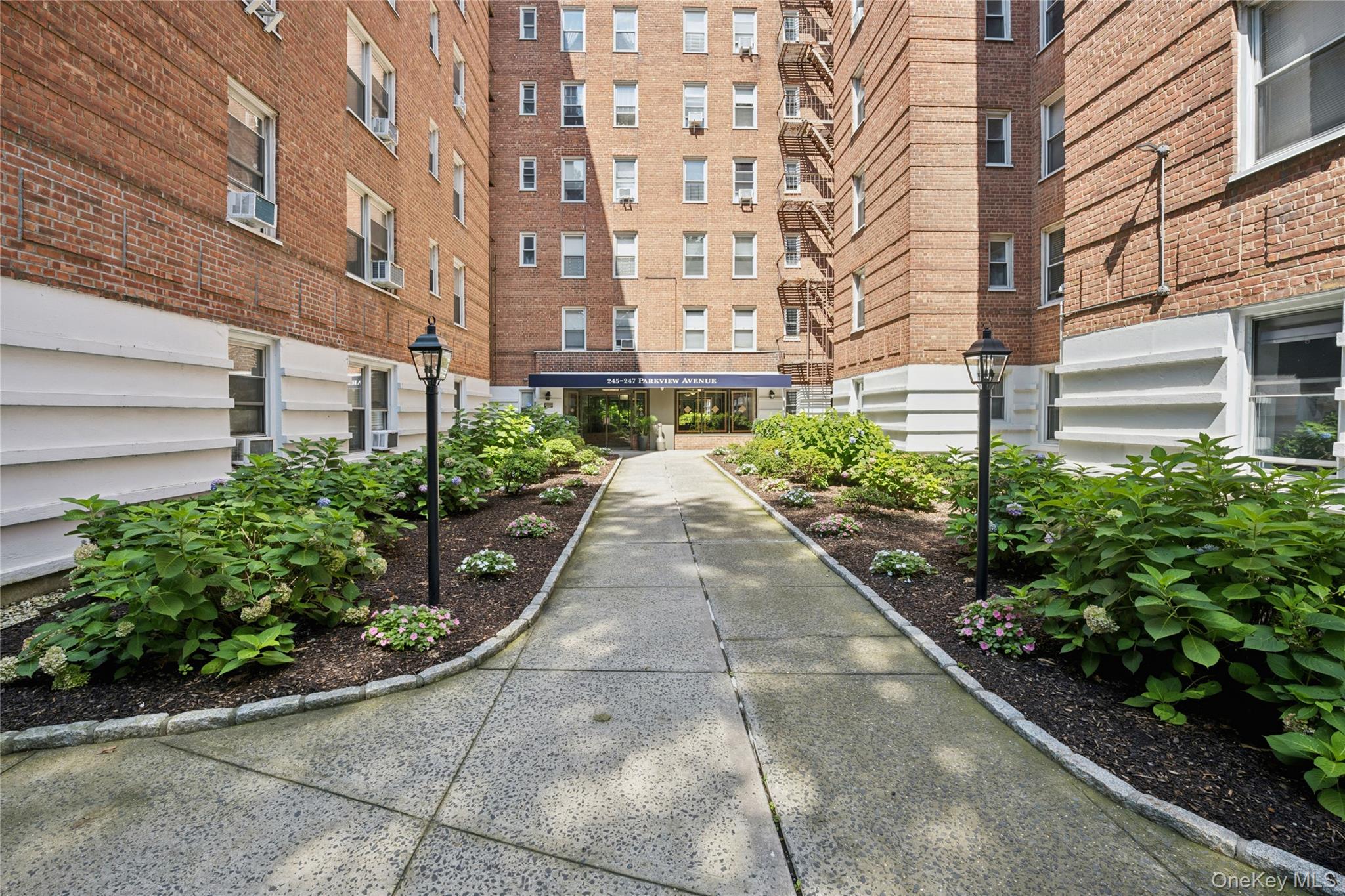1st image of 247 Parkview Ave #3P, Yonkers, NY 10708 | MLS# 1033744