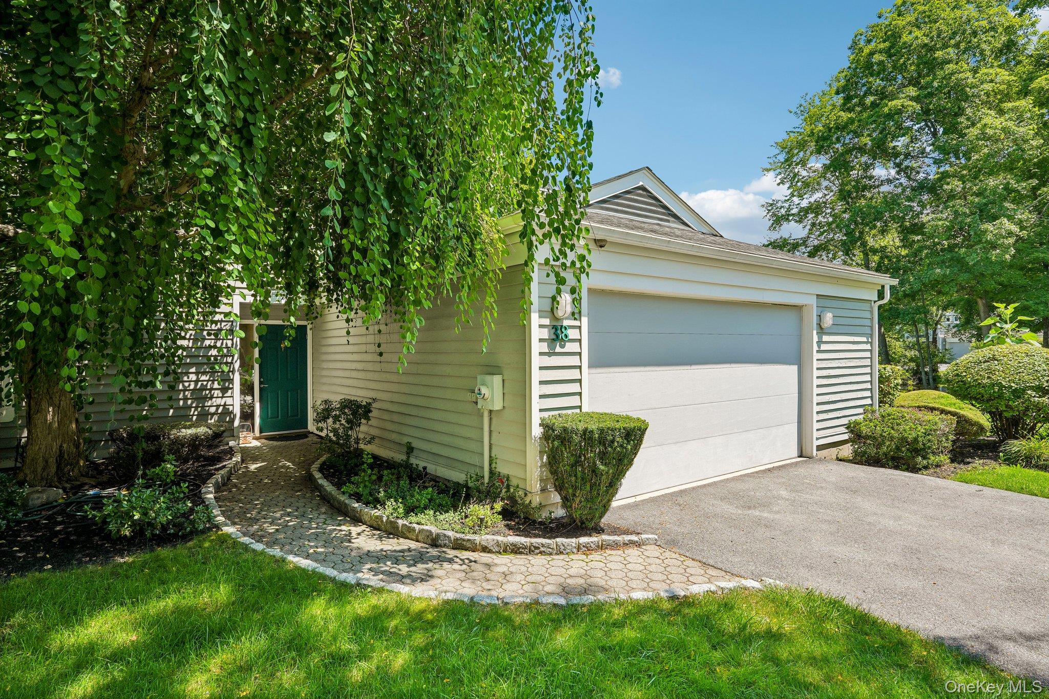 2nd image of 38 Woodlands Dr, Tuxedo, NY 10987 | MLS# 1033781