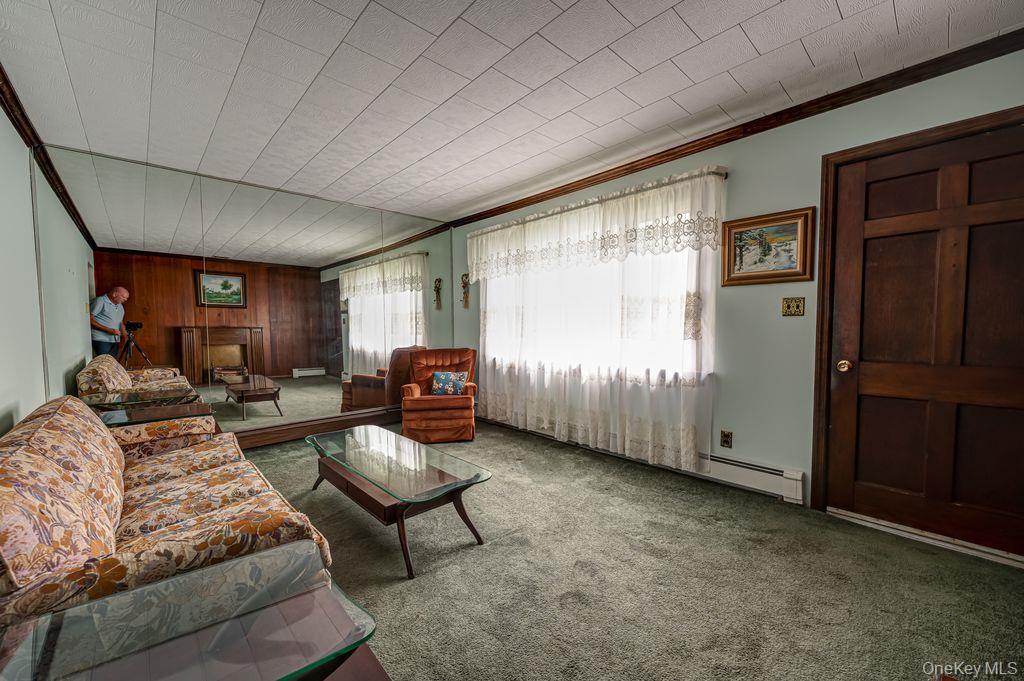 4th image of 17 Eckert St, Huntington, NY 11746 | MLS# 1033789