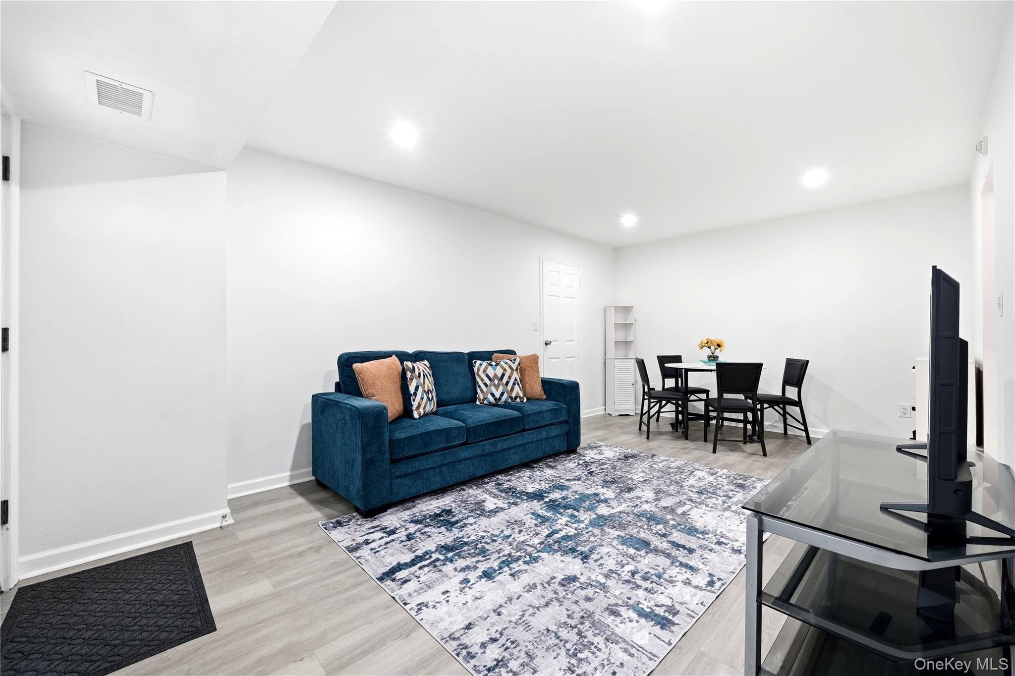 4th image of 15 Sierra Ct #15, Brookhaven, NY 11727 | MLS# 1033852