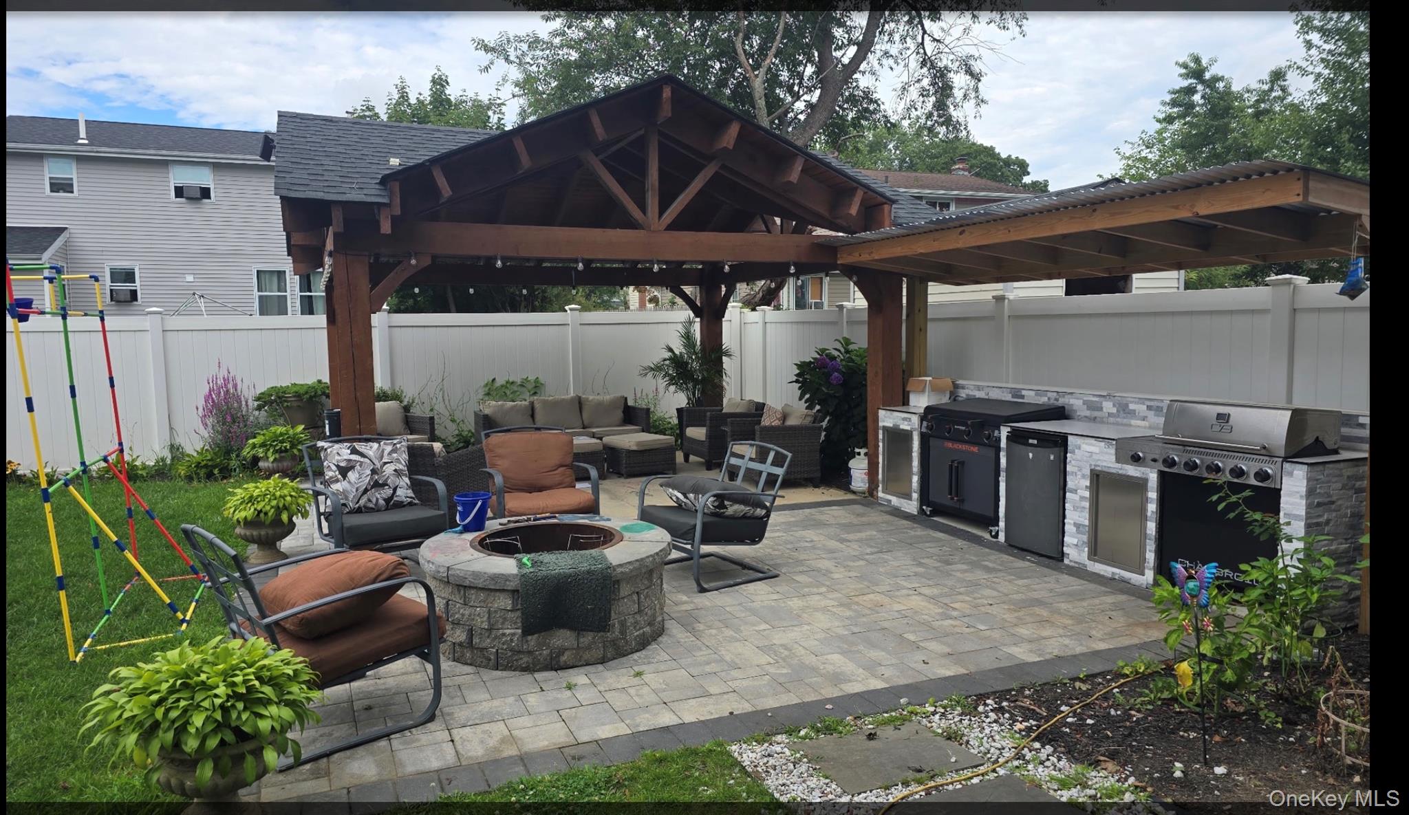 2nd image of 353 Barleau St, Islip, NY 11717 | MLS# 1033864