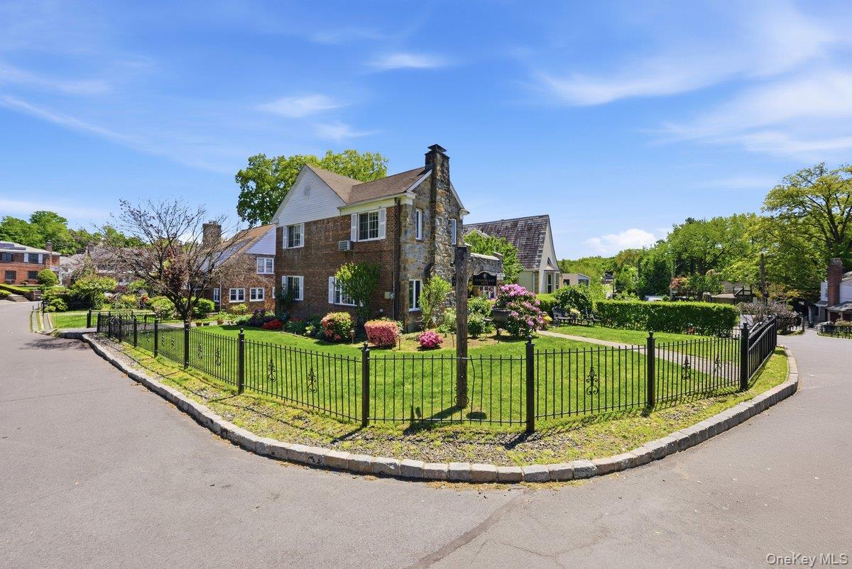 2nd image of 51 Cumberland Dr, Yonkers, NY 10704 | MLS# 1033881