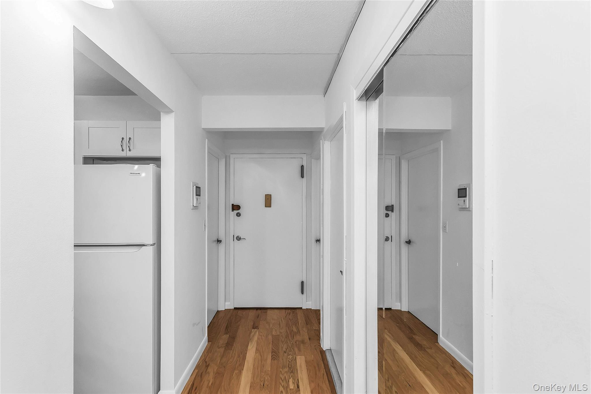 3rd image of 800 Willis Ave #105, North Hempstead, NY 11507 | MLS# 1033885