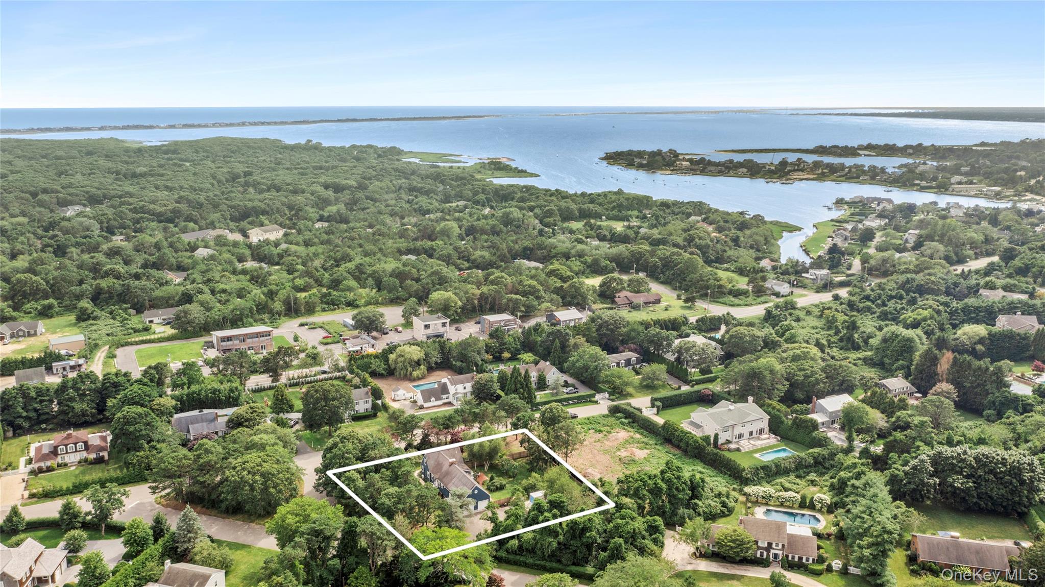 3rd image of 9 Aberdeen Ln, Southampton, NY 11968 | MLS# 1033910