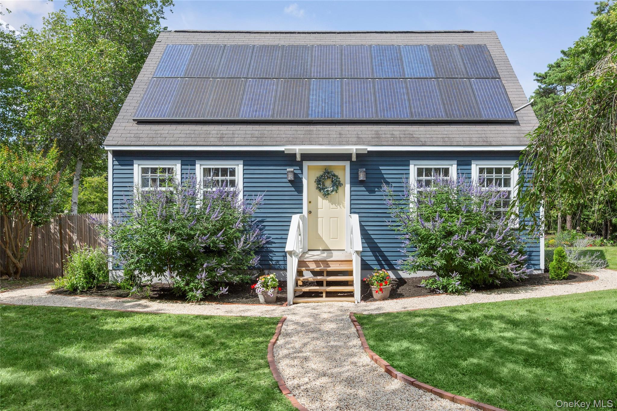 2nd image of 9 Aberdeen Ln, Southampton, NY 11968 | MLS# 1033910