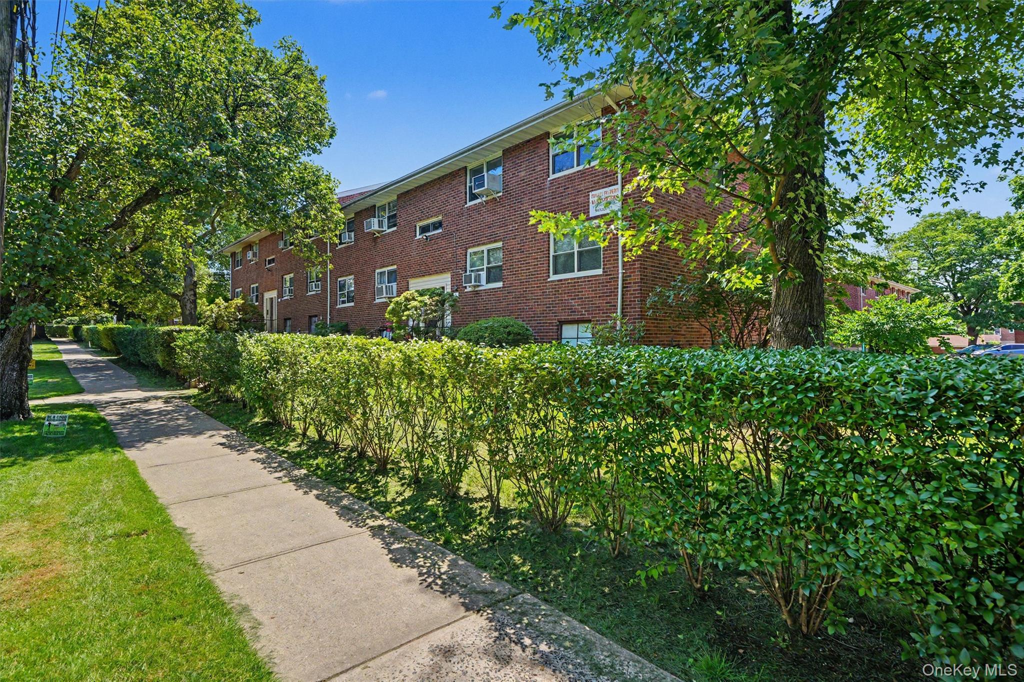 29th image of 20 Dehaven Dr #2E, Yonkers, NY 10703 | MLS# 1033929