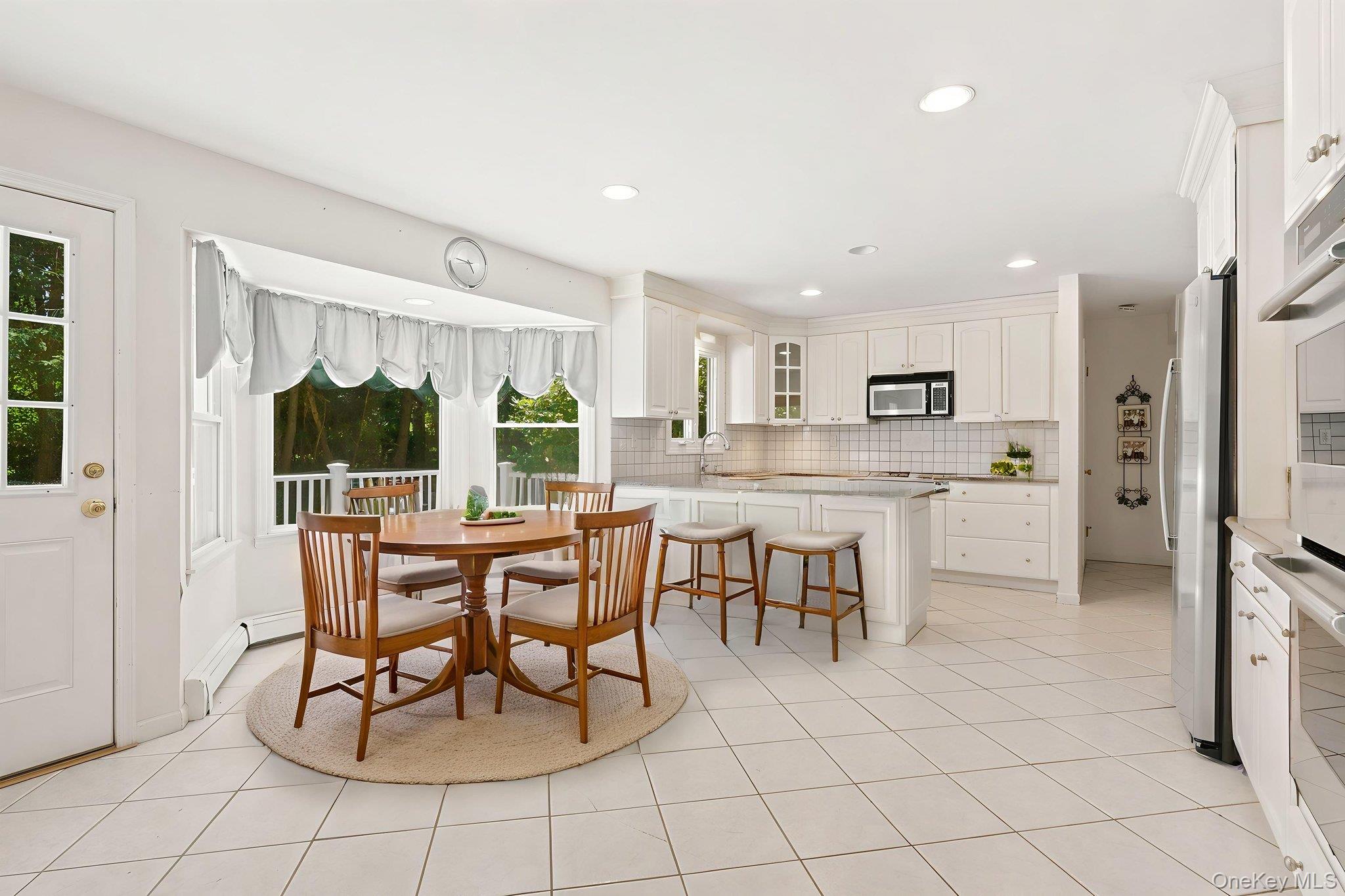 5th image of 5 Hampton Pl, Bedford, NY 10536 | MLS# 1033996