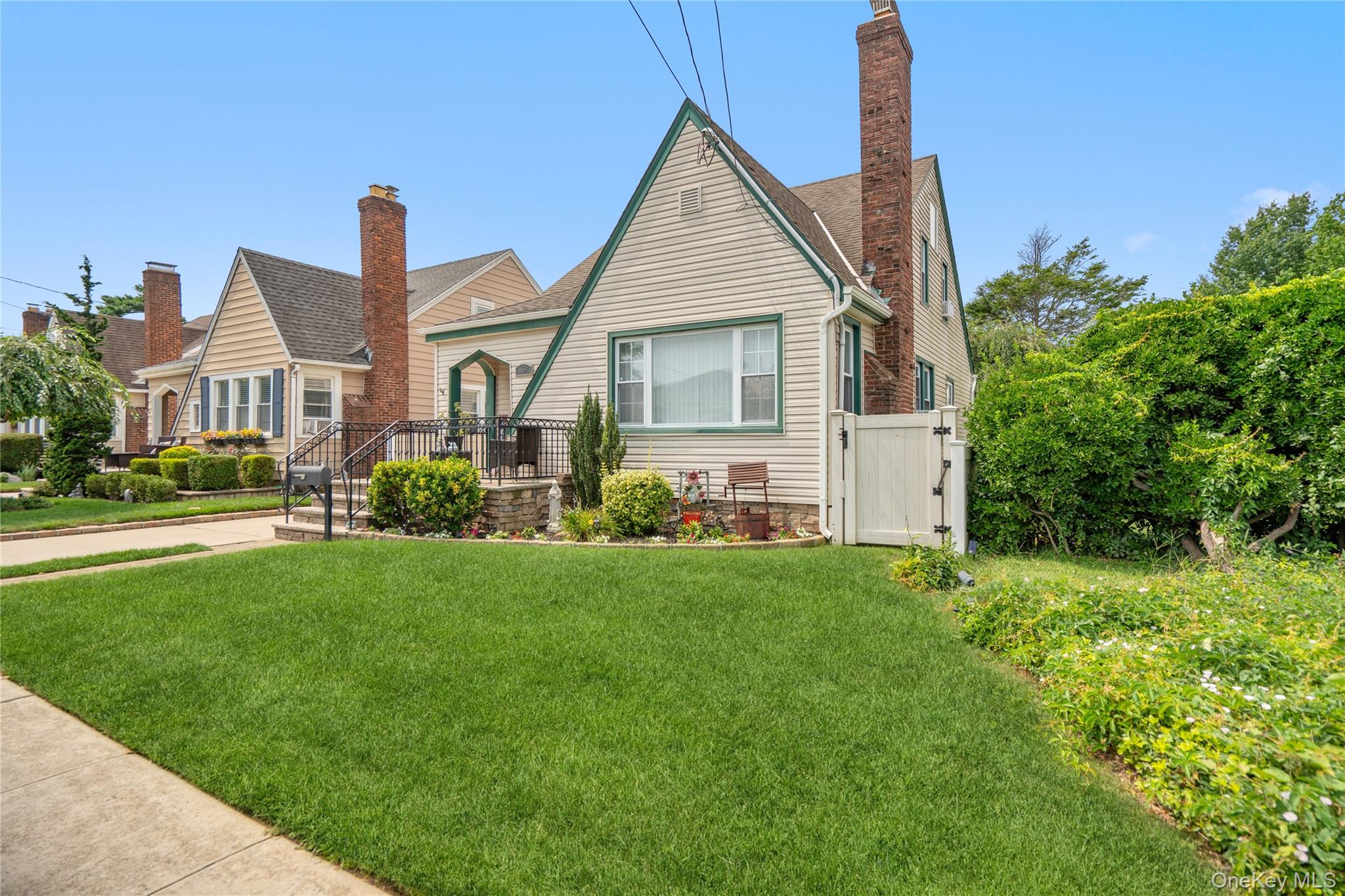 29th image of 49 Devon St, Hempstead, NY 11565 | MLS# 1034010