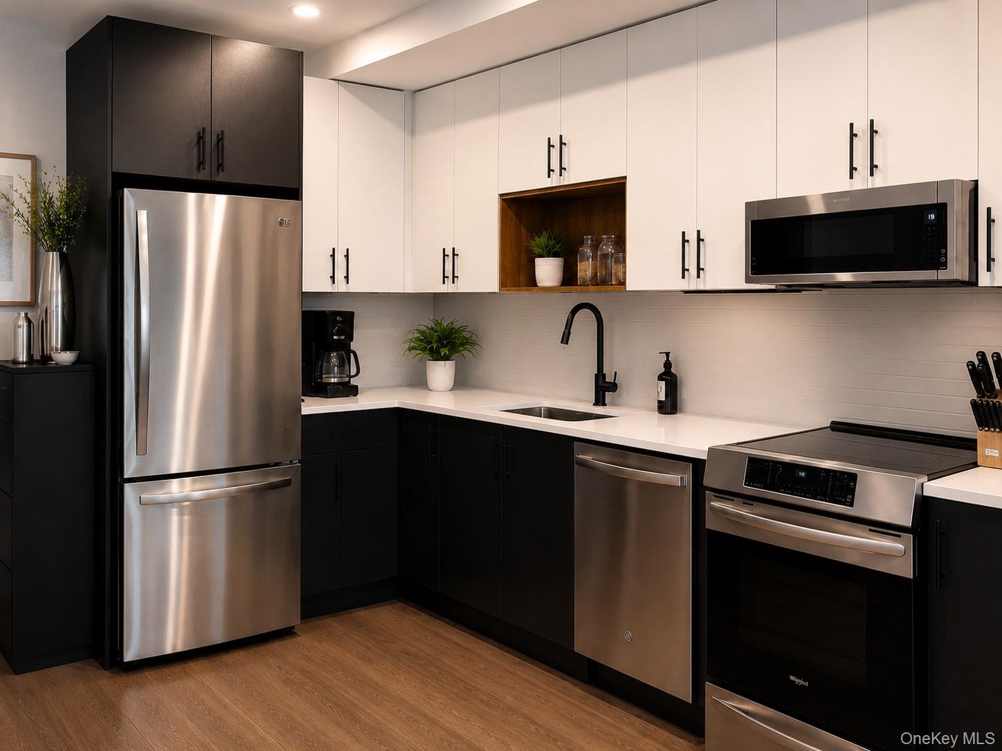 1st image of 511 Evergreen Ave #2D, New York, NY 11221 | MLS# 1034032