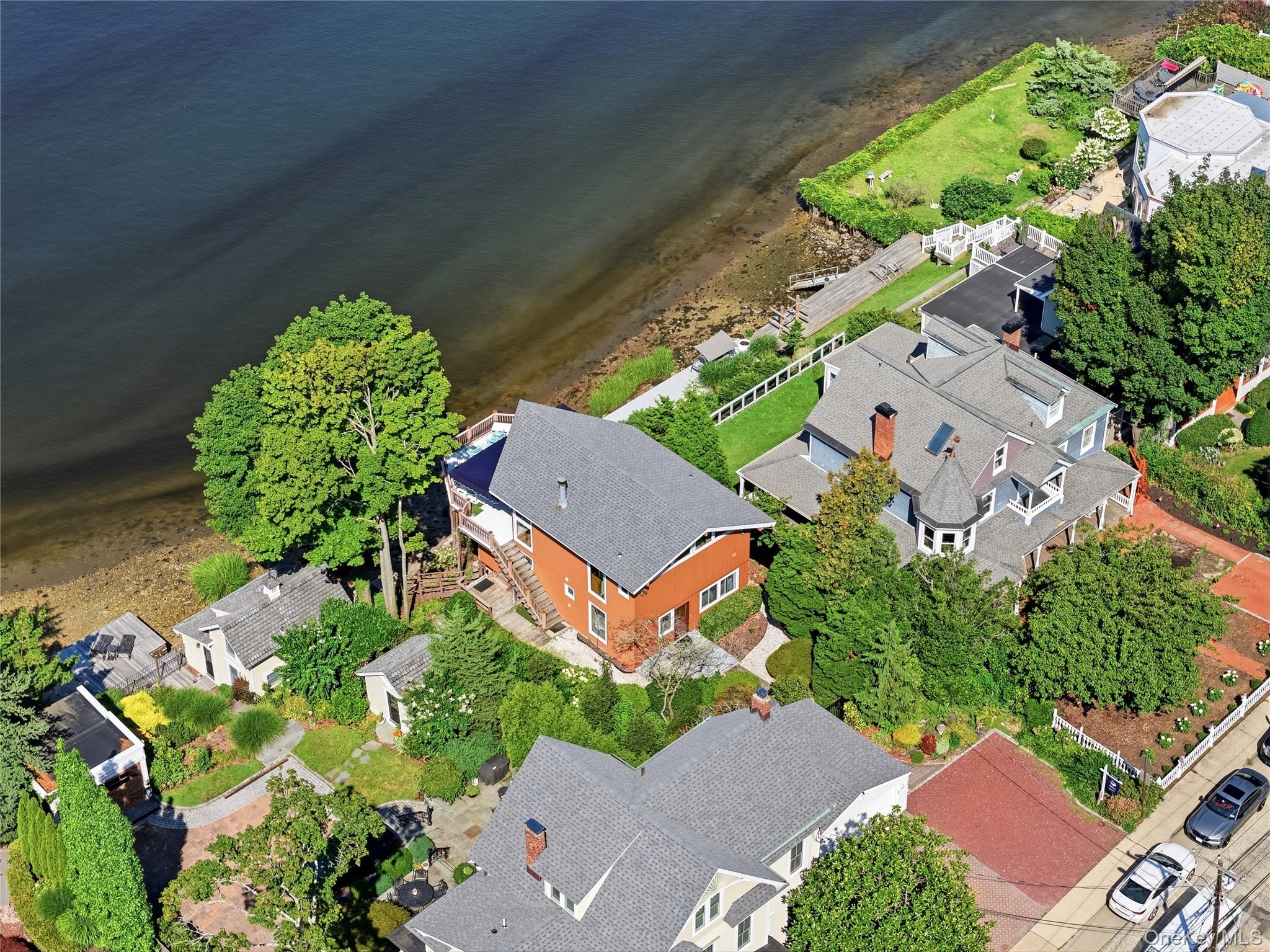 3rd image of 85 Bayview Ave, Huntington, NY 11768 | MLS# 1034075