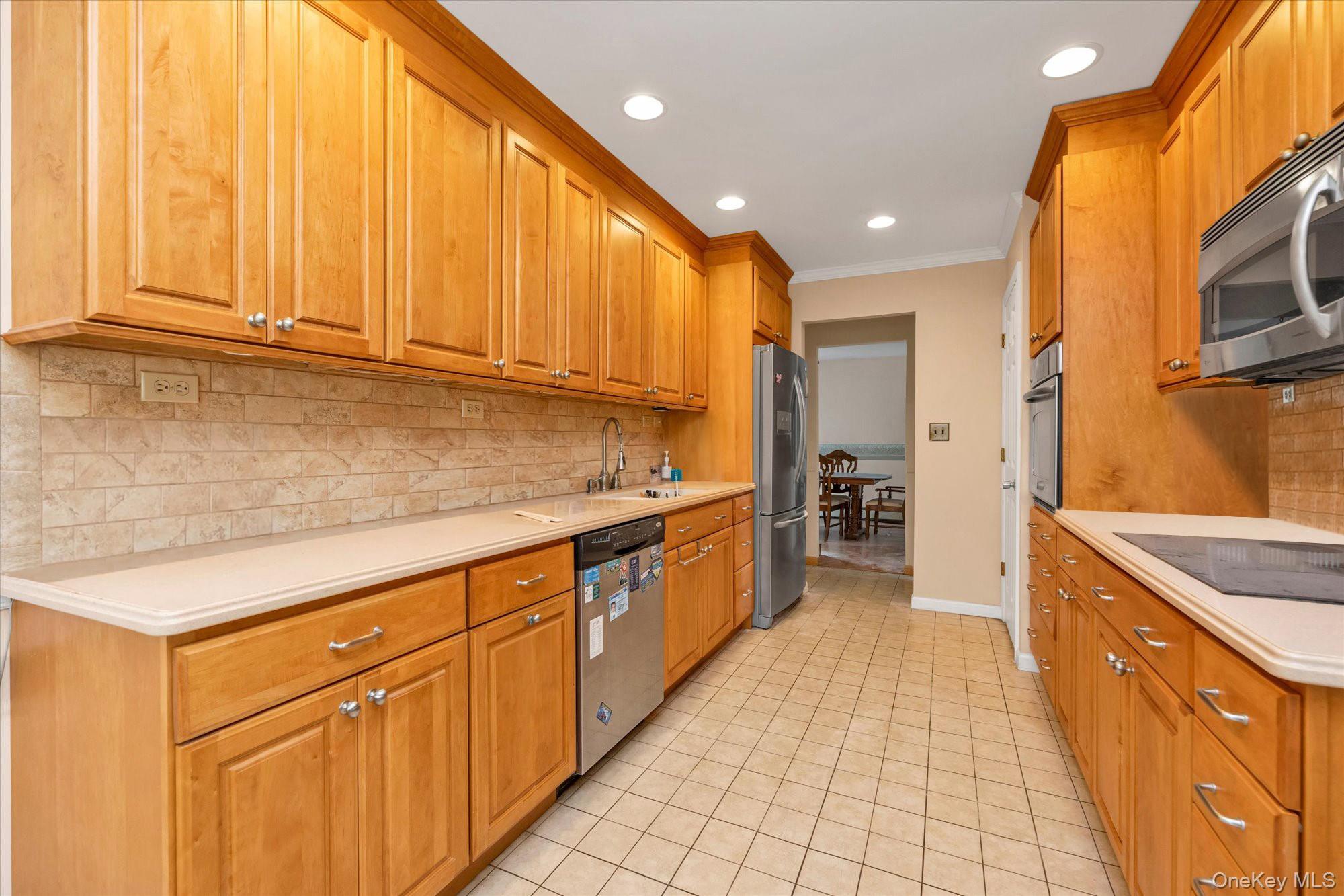 2nd image of 20 Lillian St, Brookhaven, NY 11776 | MLS# 1034140