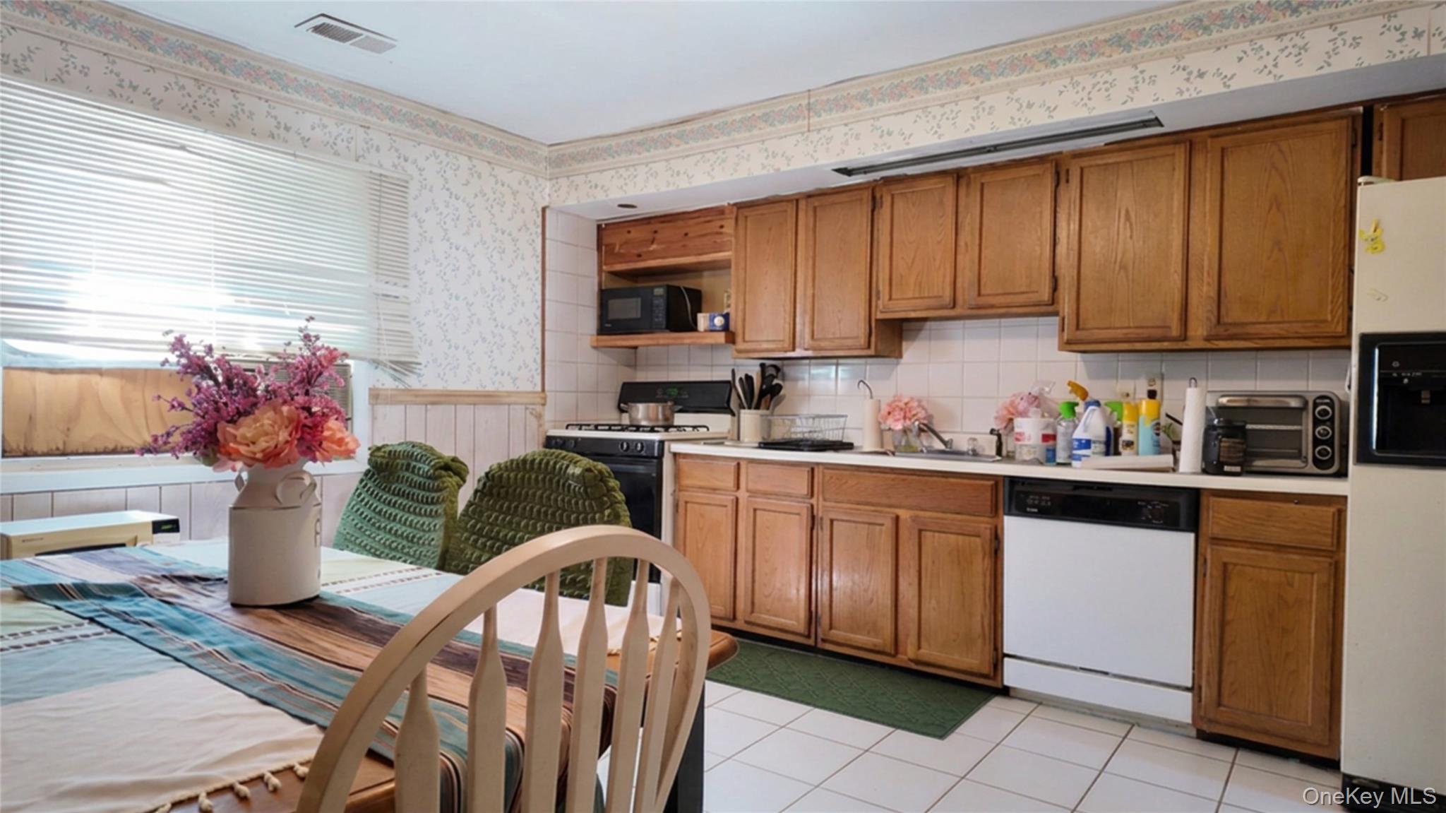 5th image of 2 Custom Ln, Brookhaven, NY 11776 | MLS# 1034212