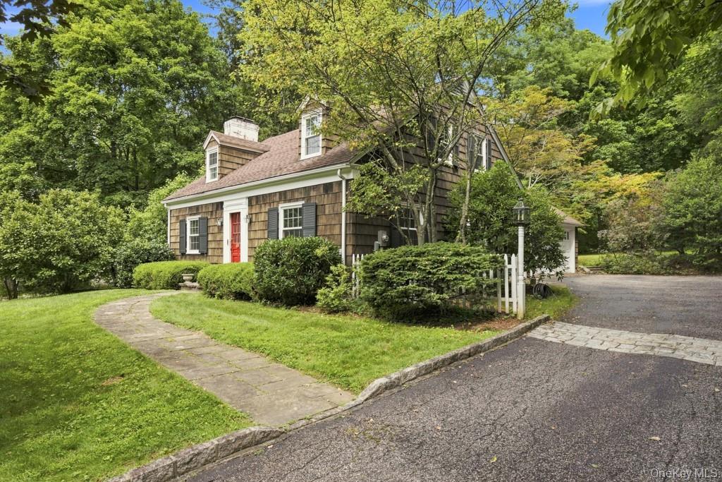 3rd image of 1 Commodore Rd, New Castle, NY 10514 | MLS# 1034276