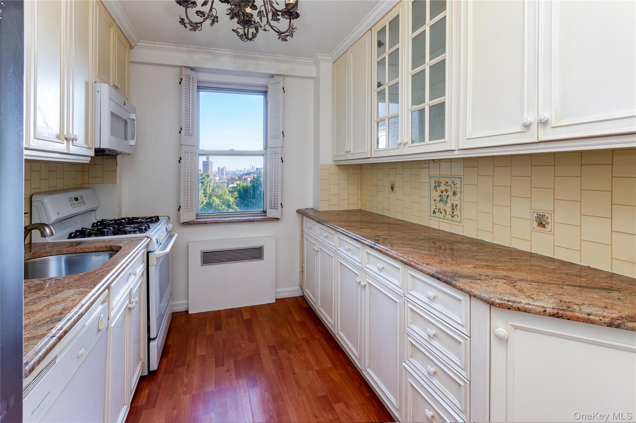 2nd image of 3135 Johnson Ave #12C, New York, NY 10463 | MLS# 1034278