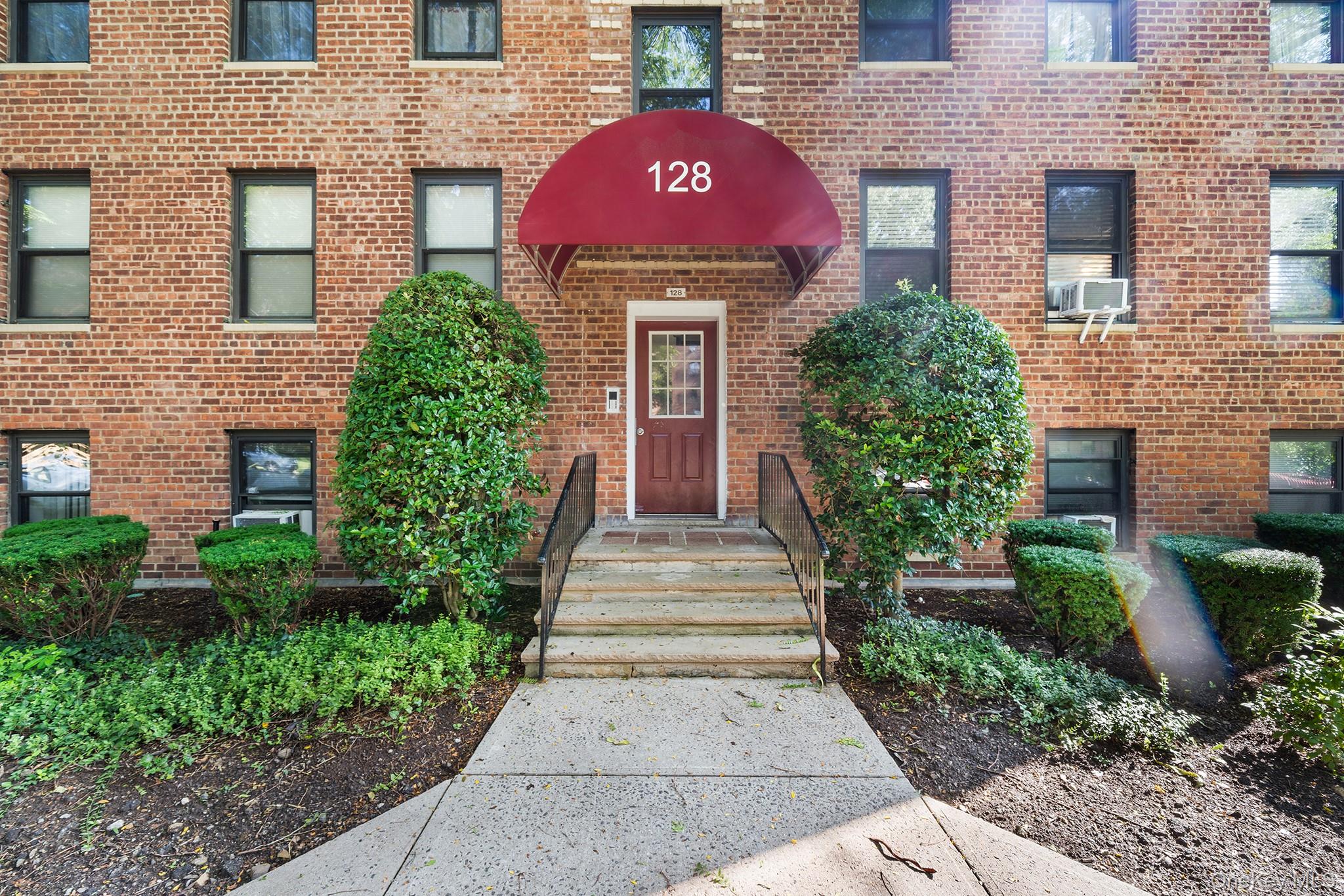 1st image of 128 Richbell Rd #B4, Mamaroneck, NY 10538 | MLS# 1034282