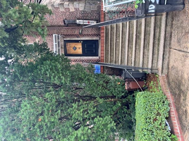 2nd image of 1038 Esplanade Ave, New York, NY 10461 | MLS# 1034308