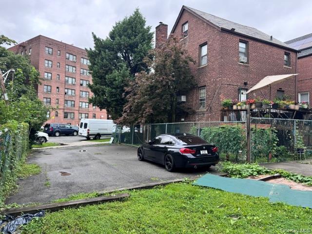 3rd image of 1038 Esplanade Ave, New York, NY 10461 | MLS# 1034308
