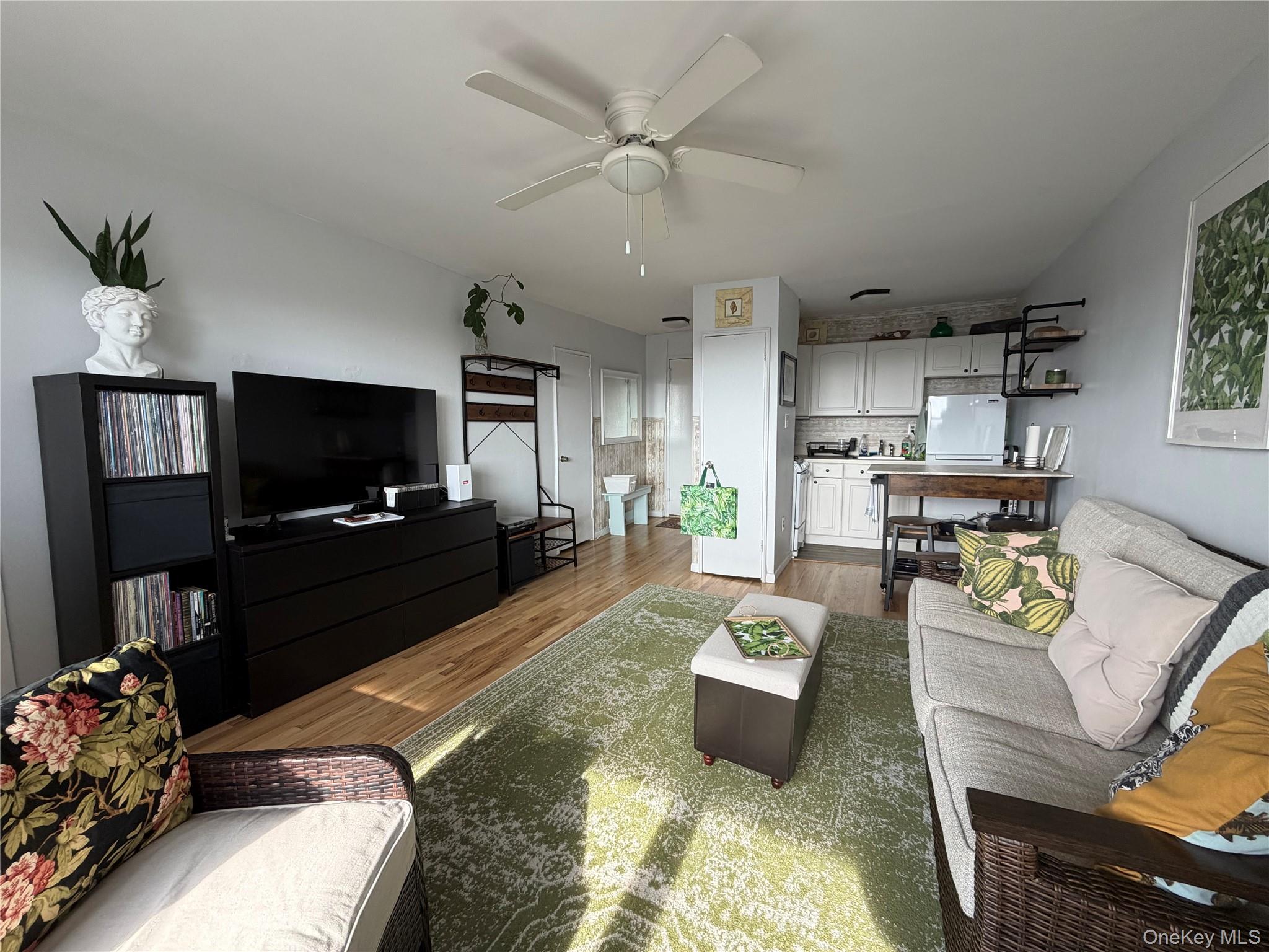 4th image of 855 E Broadway #5G, Long Beach, NY 11561 | MLS# 1034321