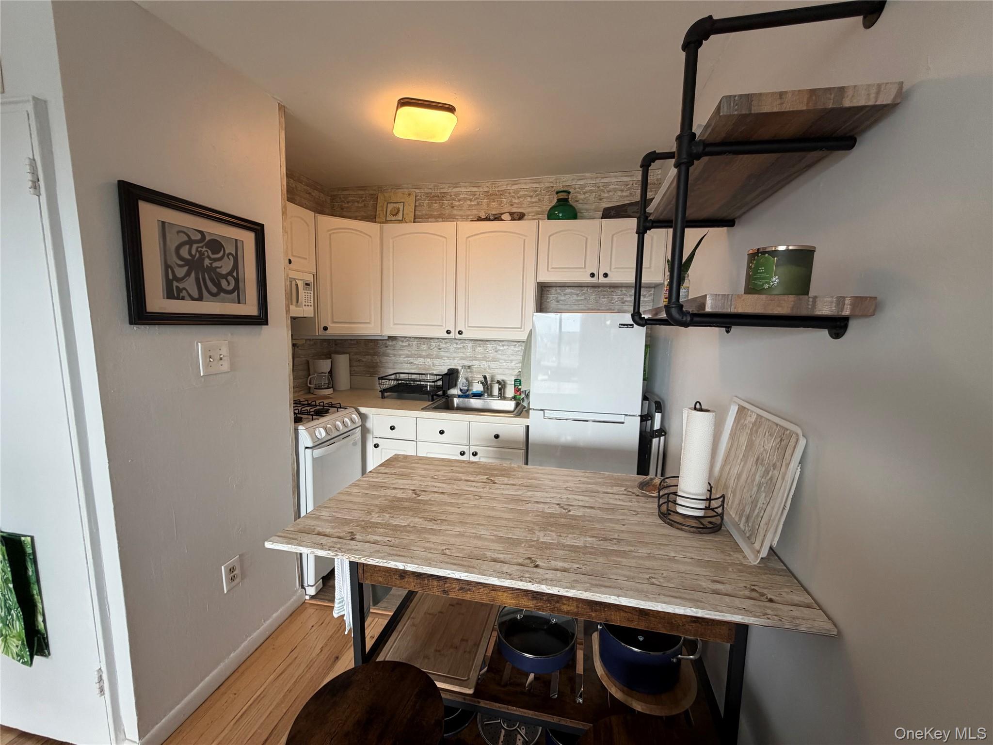 5th image of 855 E Broadway #5G, Long Beach, NY 11561 | MLS# 1034321