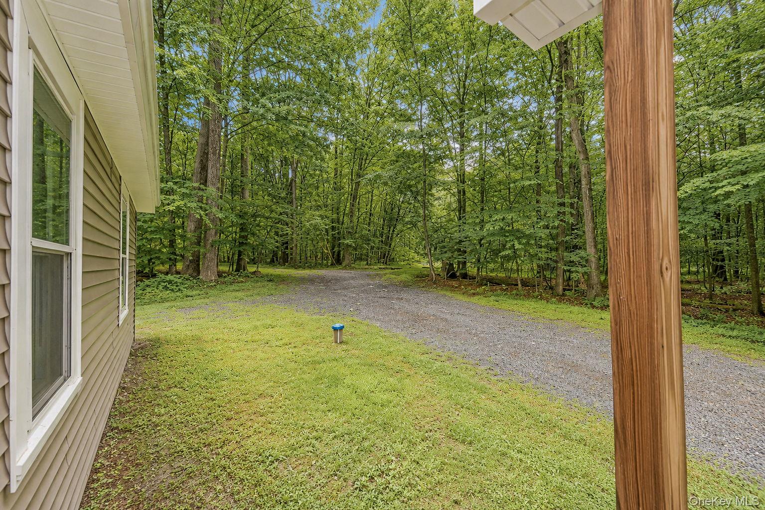 33rd image of 69 Glazer Dr, Wallkill, NY 12721 | MLS# 1034346