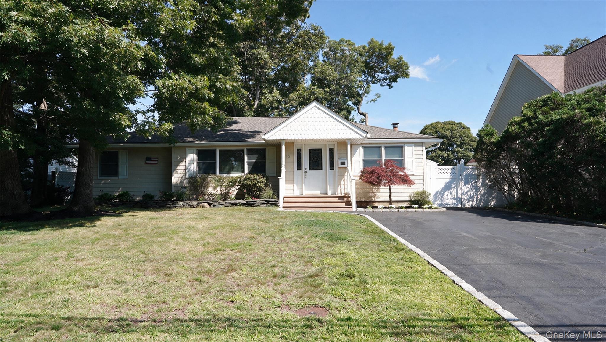 1st image of 15 Marianna Pl, Islip, NY 11730 | MLS# 1034401