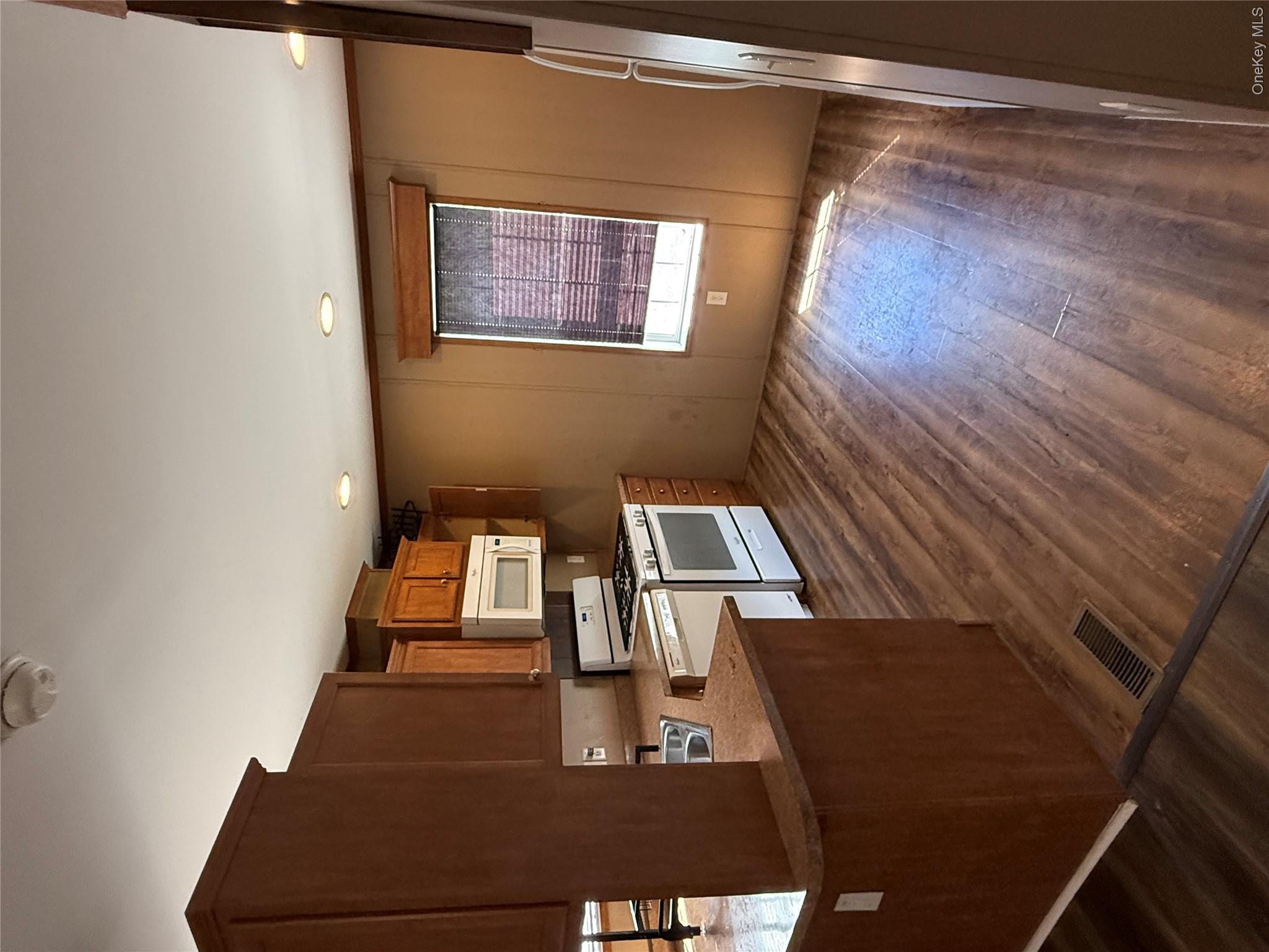 2nd image of 701 Sawkill #3, Kingston (town), NY 12401 | MLS# 1034415