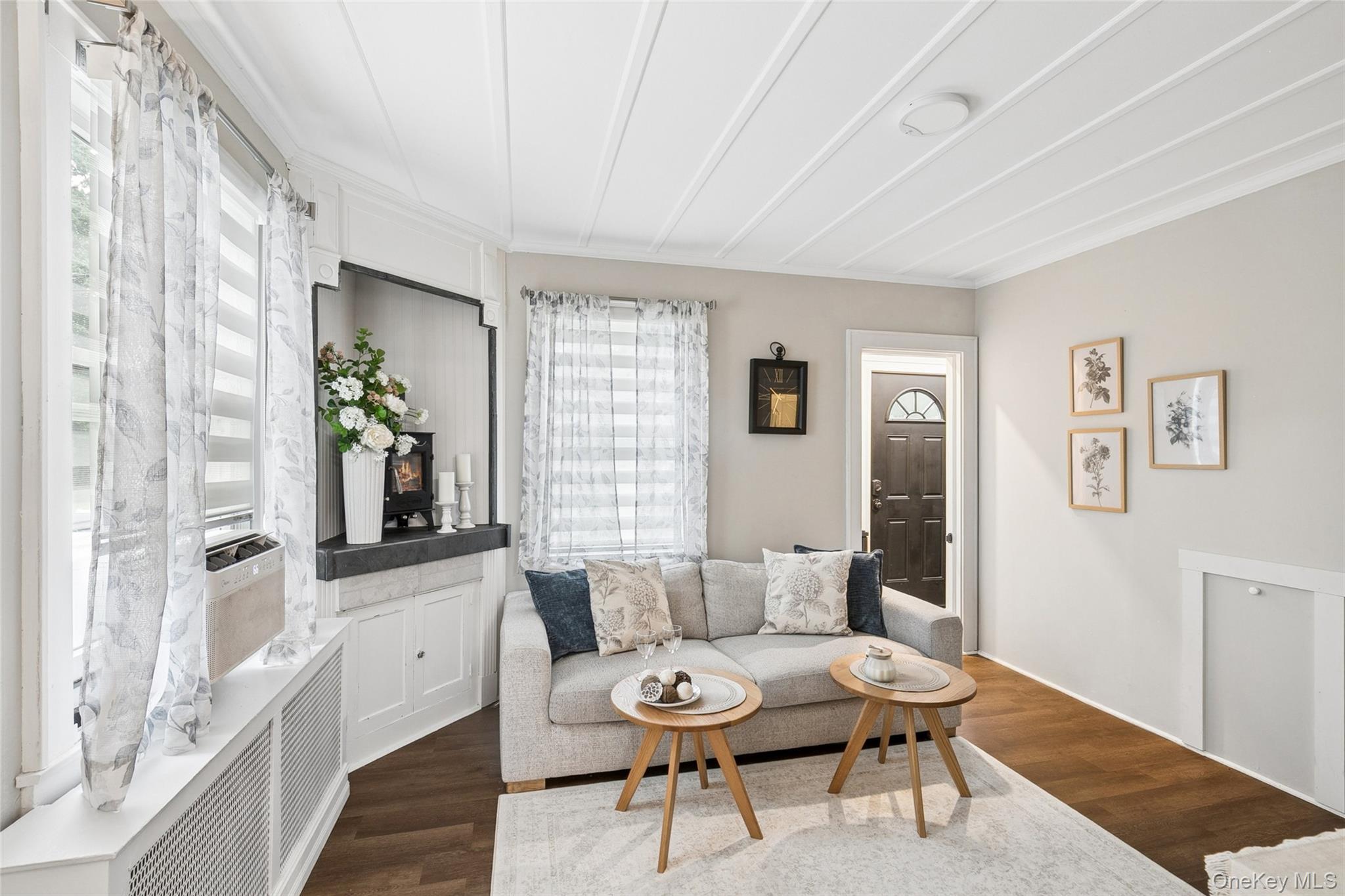 3rd image of 22 South Ave, Smithtown, NY 11787 | MLS# 1034437