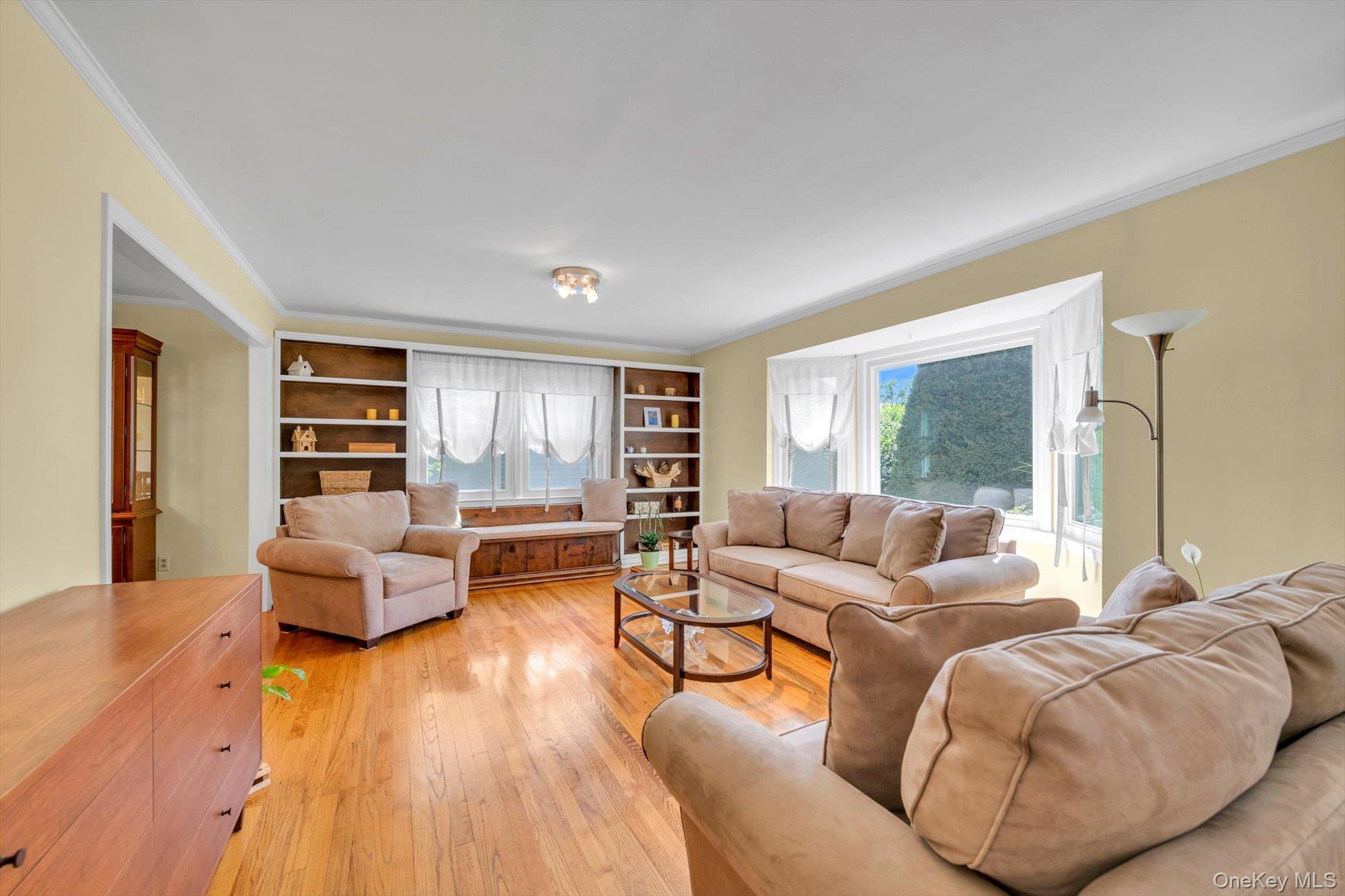 3rd image of 12 Compass Ct, Huntington, NY 11743 | MLS# 1034444