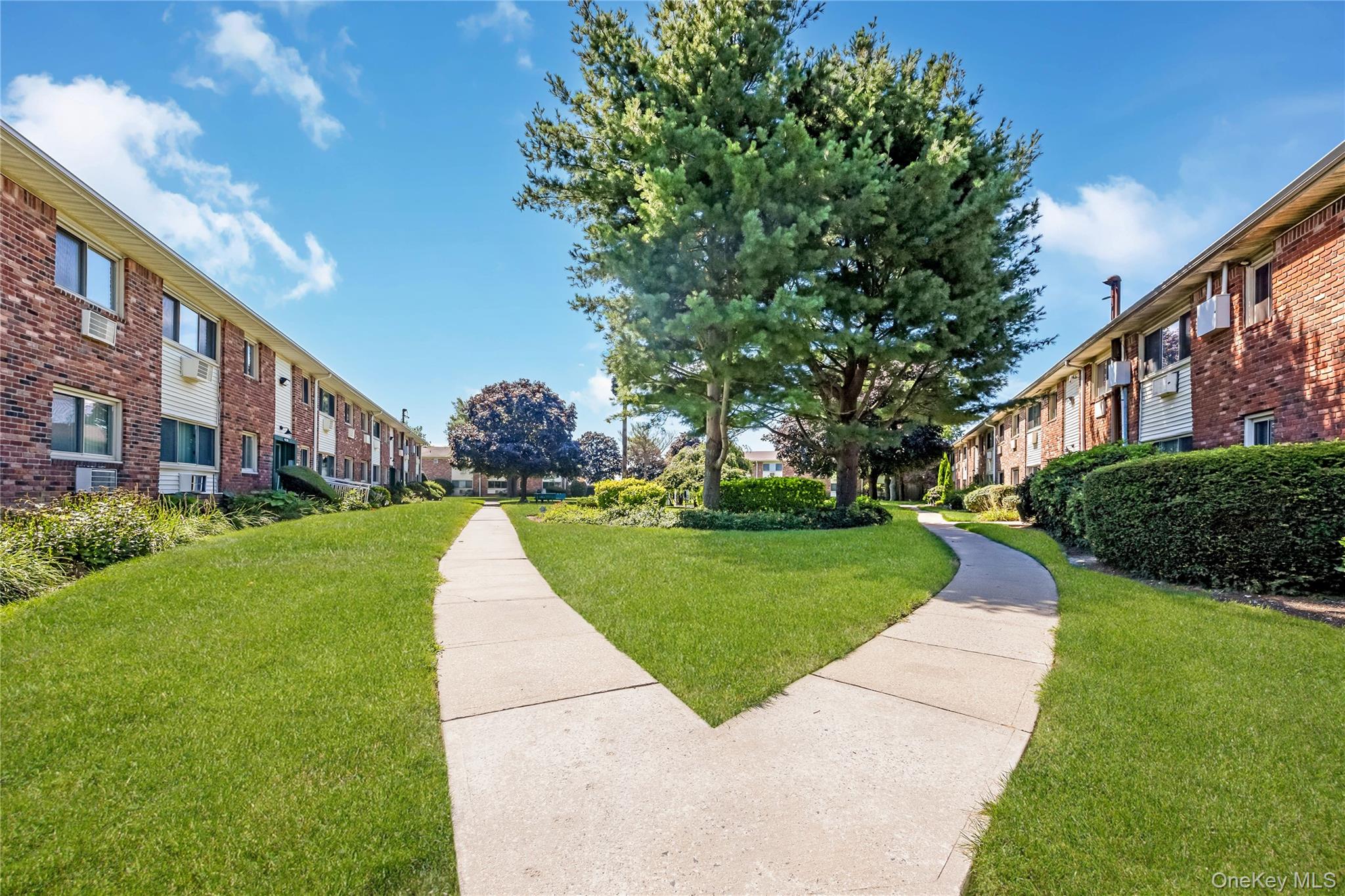 2nd image of 2433 Union Blvd #2B (upper), Islip, NY 11751 | MLS# 1034447