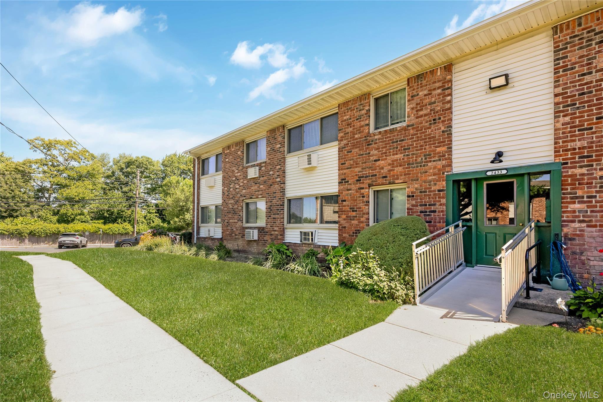 4th image of 2433 Union Blvd #2B (upper), Islip, NY 11751 | MLS# 1034447