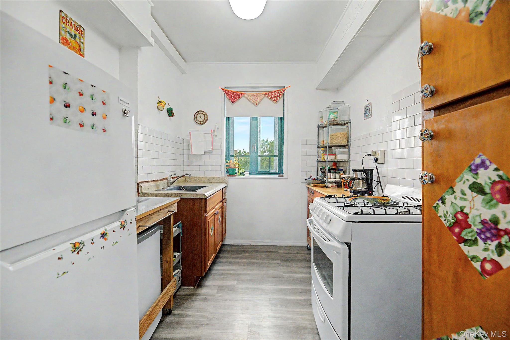 1st image of 1705 Purdy St #7F, New York, NY 10462 | MLS# 1034471