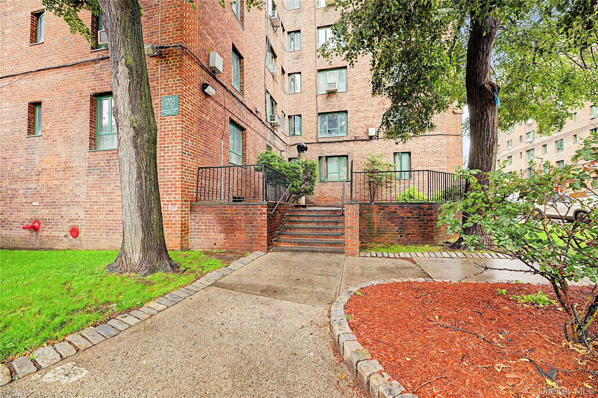 16th image of 1705 Purdy St #7F, New York, NY 10462 | MLS# 1034471