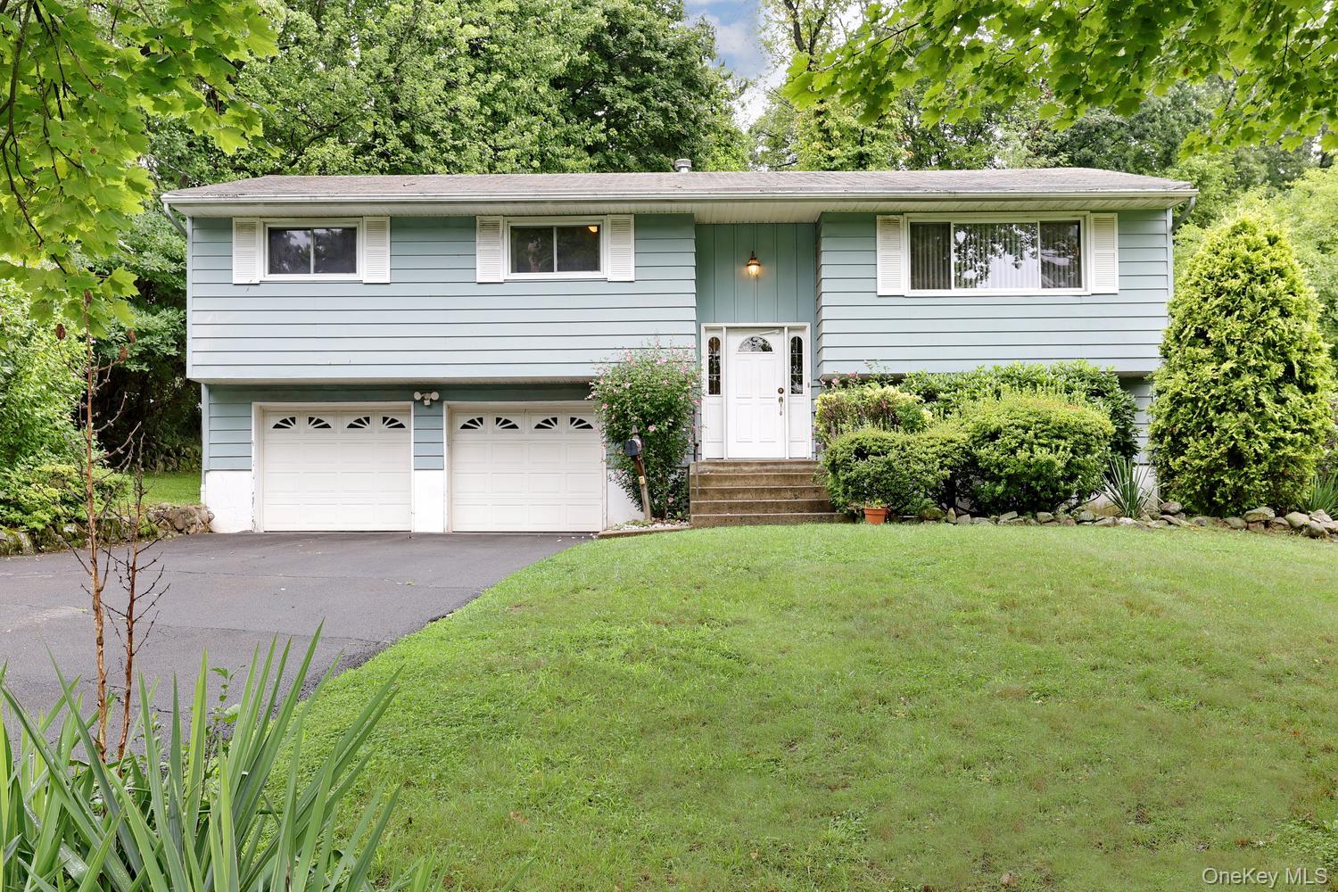 1st image of 5 Fairfield Ter, Clarkstown, NY 10994 | MLS# 1034492