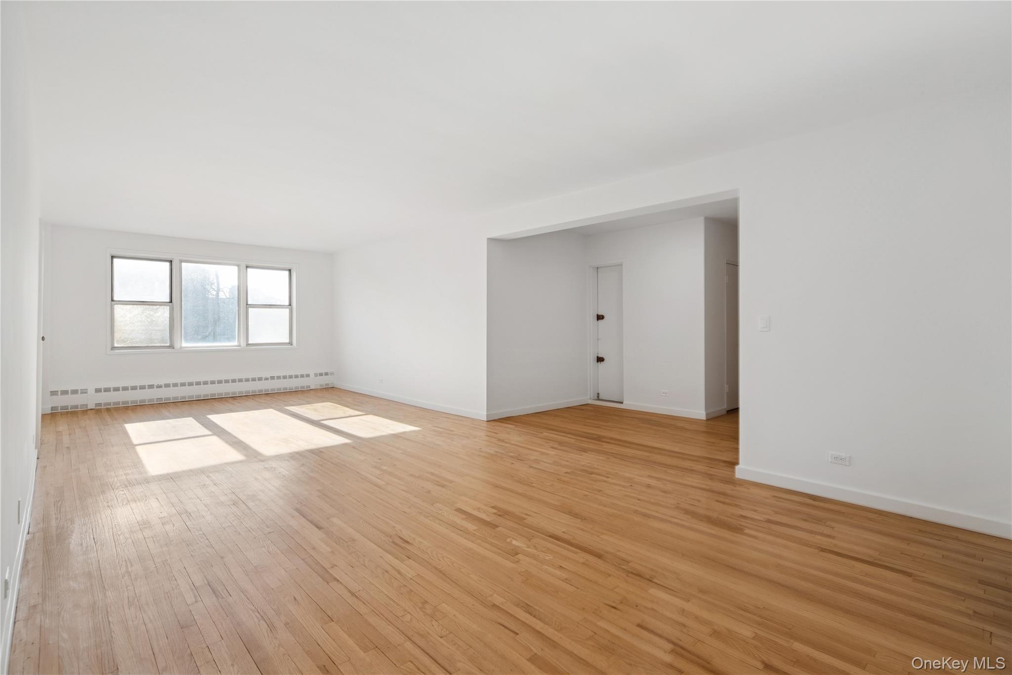 2nd image of 3701 Henry Hudson Pkwy #3B, New York, NY 10463 | MLS# 1034500