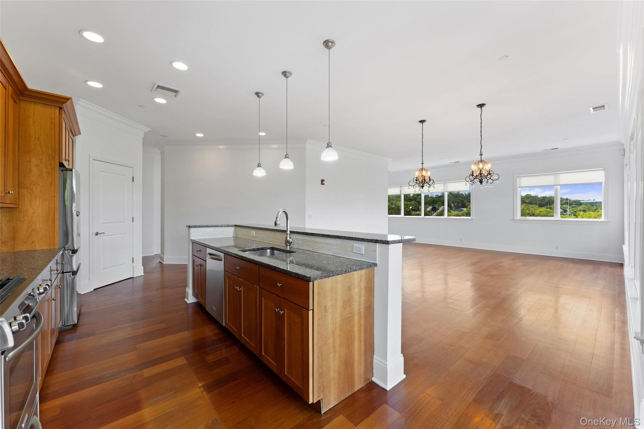 5th image of 127 W Main St #200, Greenburgh, NY 10591 | MLS# 1034509