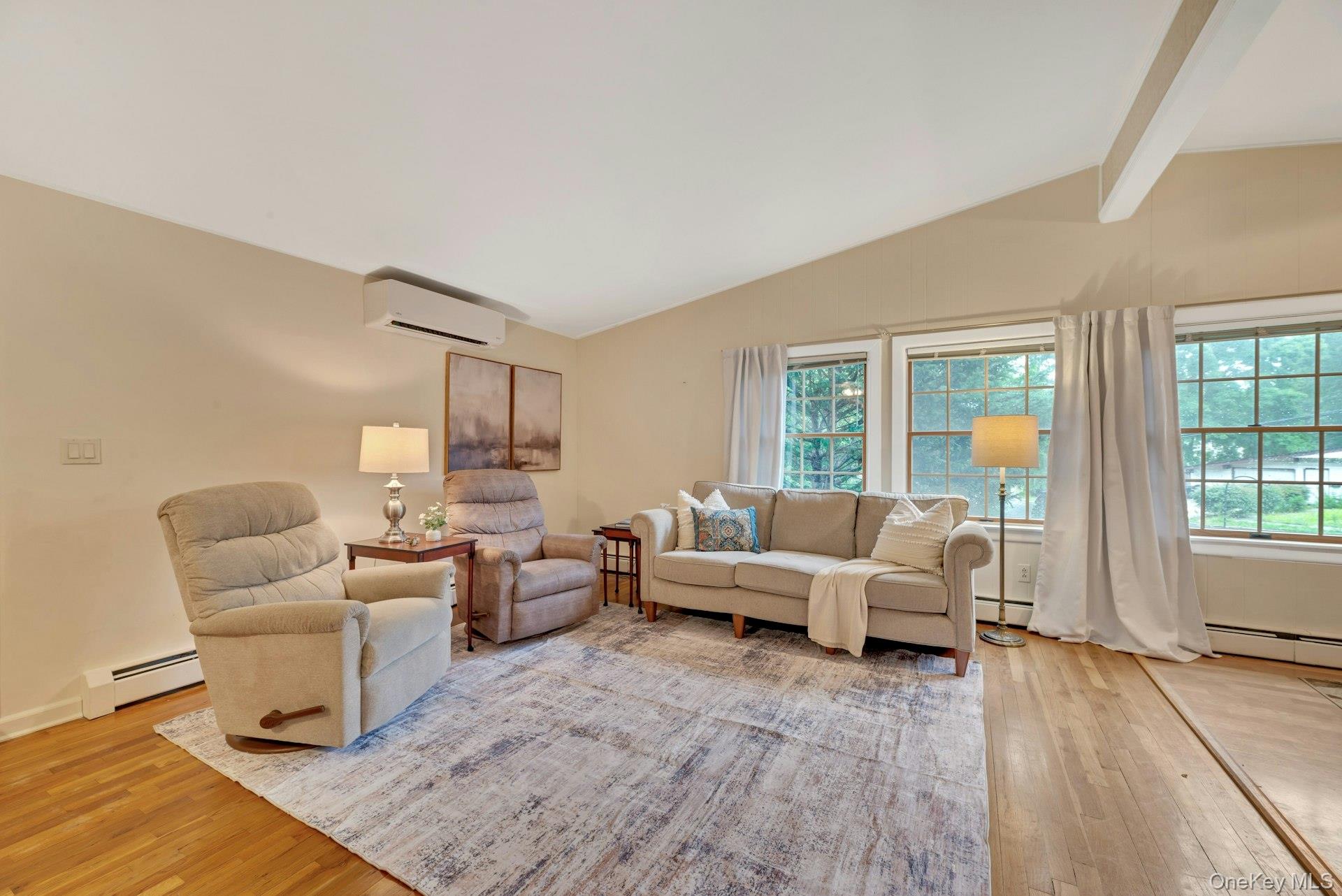 5th image of 34 Crestwood Ln, Islip, NY 11779 | MLS# 1034658