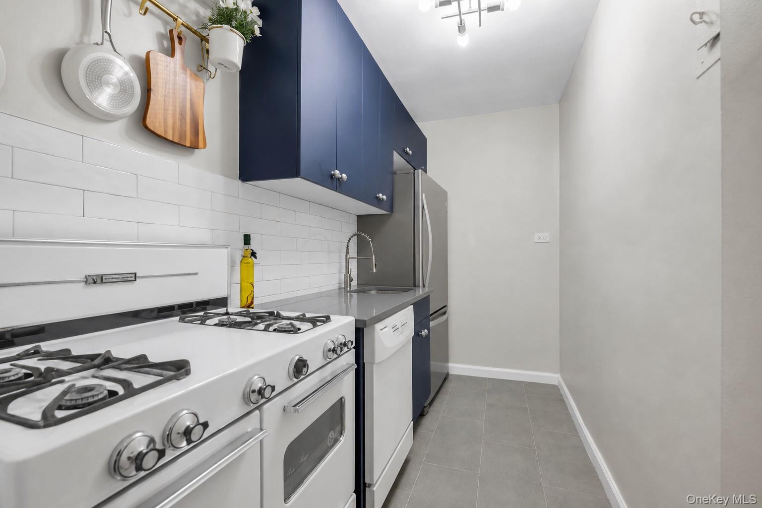 4th image of 142-05 Roosevelt Ave #320, New York, NY 11354 | MLS# 1034660