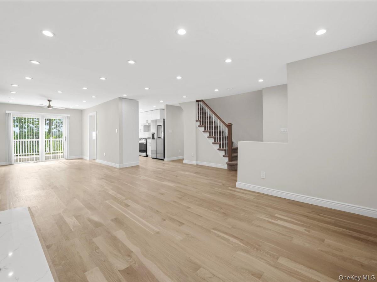 3rd image of 10 W Terrace Rd, North Hempstead, NY 11021 | MLS# 1034680
