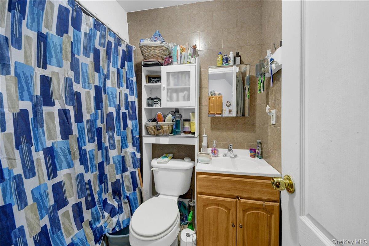2nd image of 1546 Leland Ave, New York, NY 10460 | MLS# 1034730