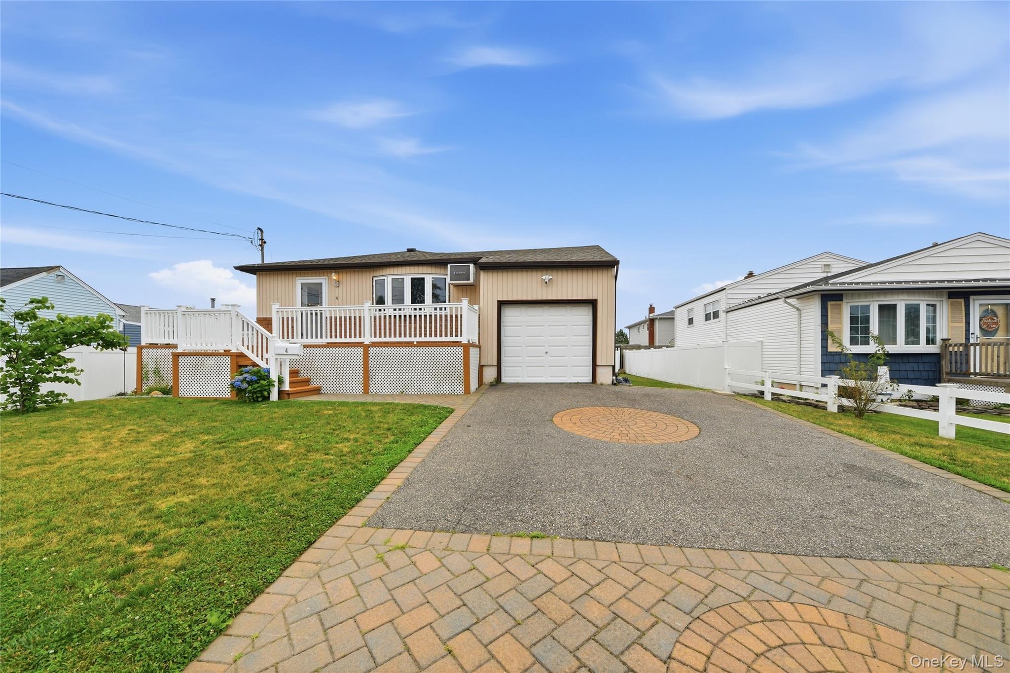 2nd image of 4 Farragut Ave, Babylon, NY 11757 | MLS# 1034769